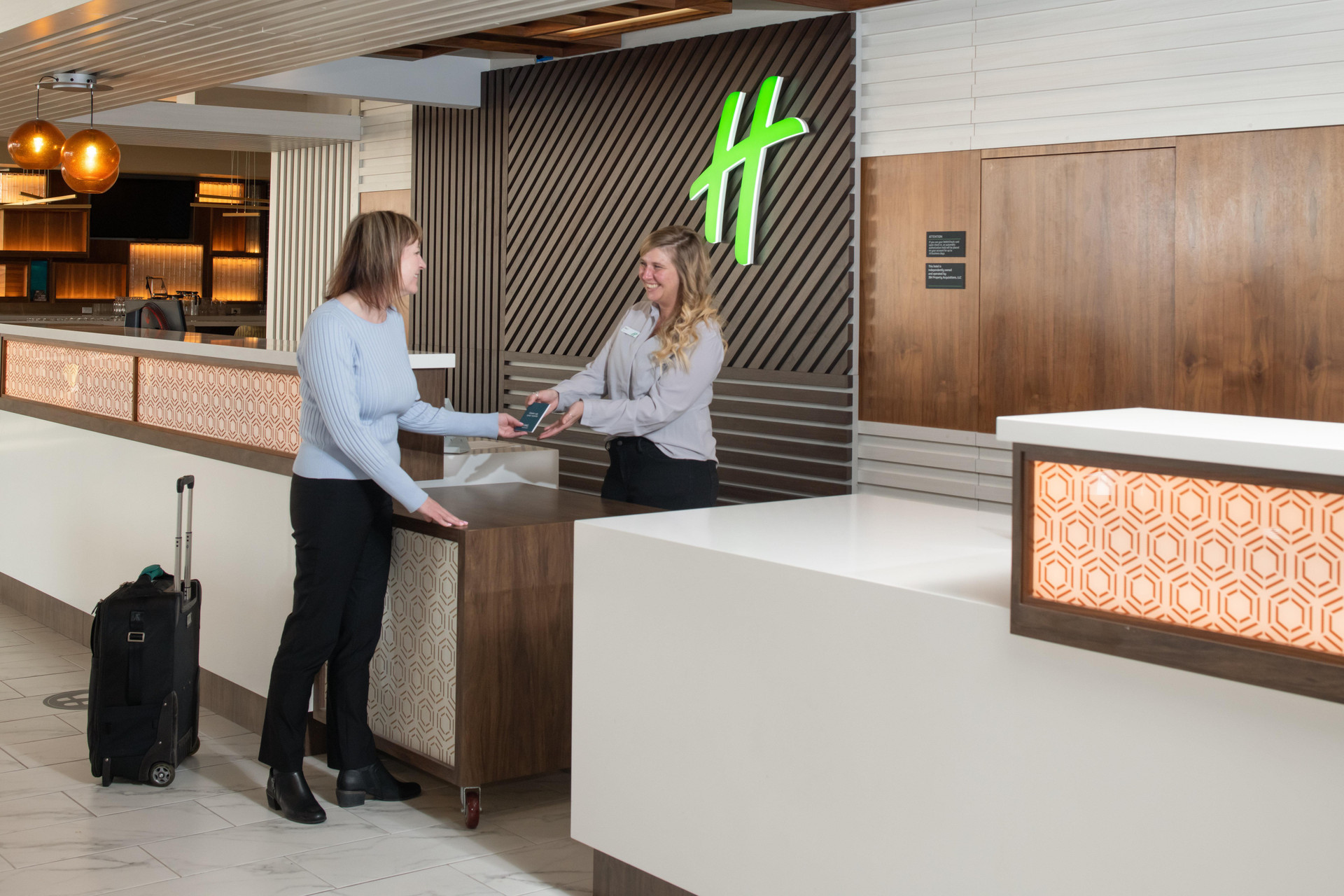 Vista Lobby Holiday Inn Portland - Columbia Riverfront