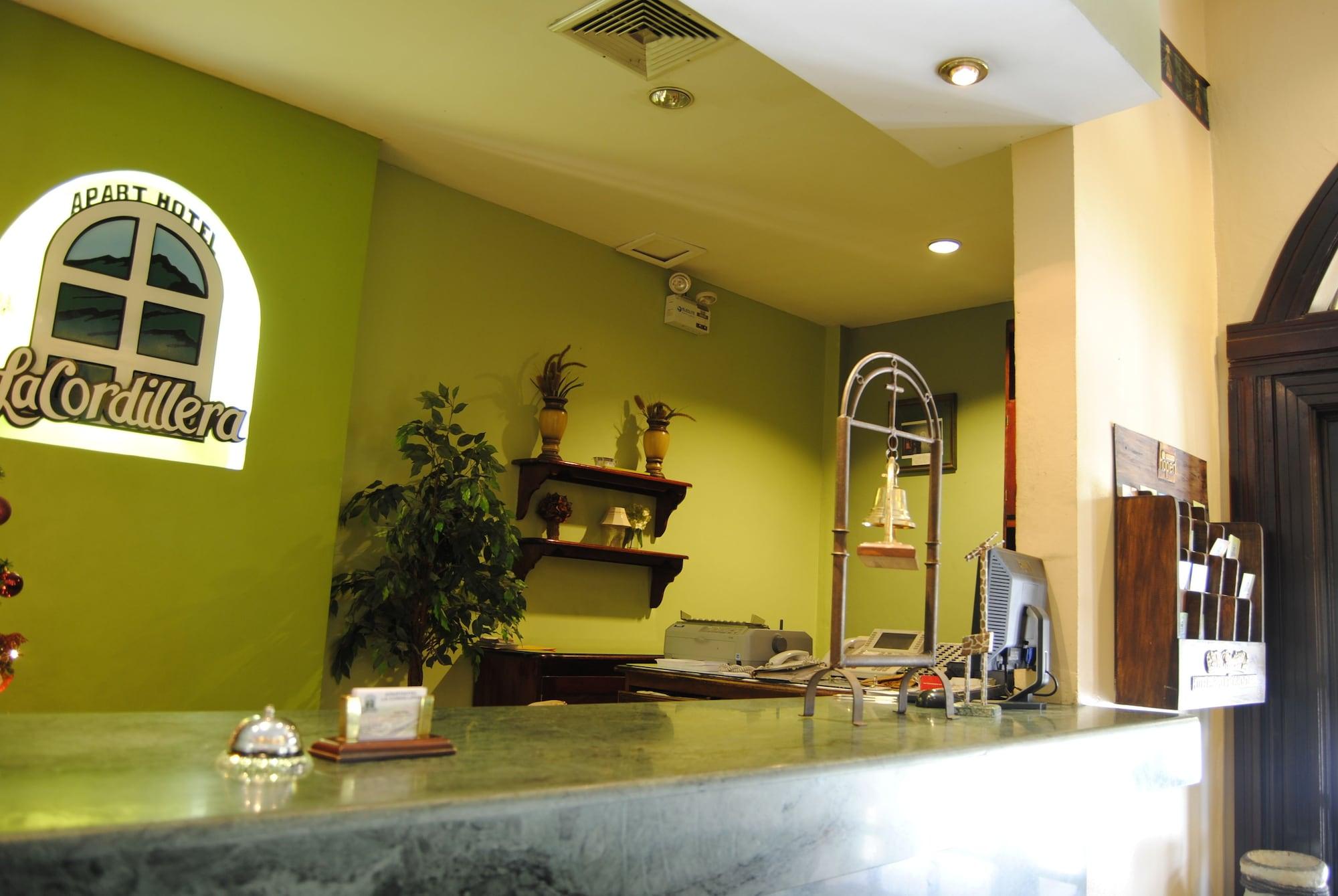 Vista Lobby Aparthotel La Cordillera