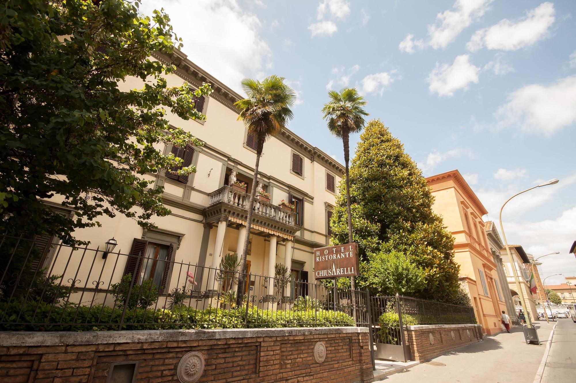 Varios Hotel Chiusarelli