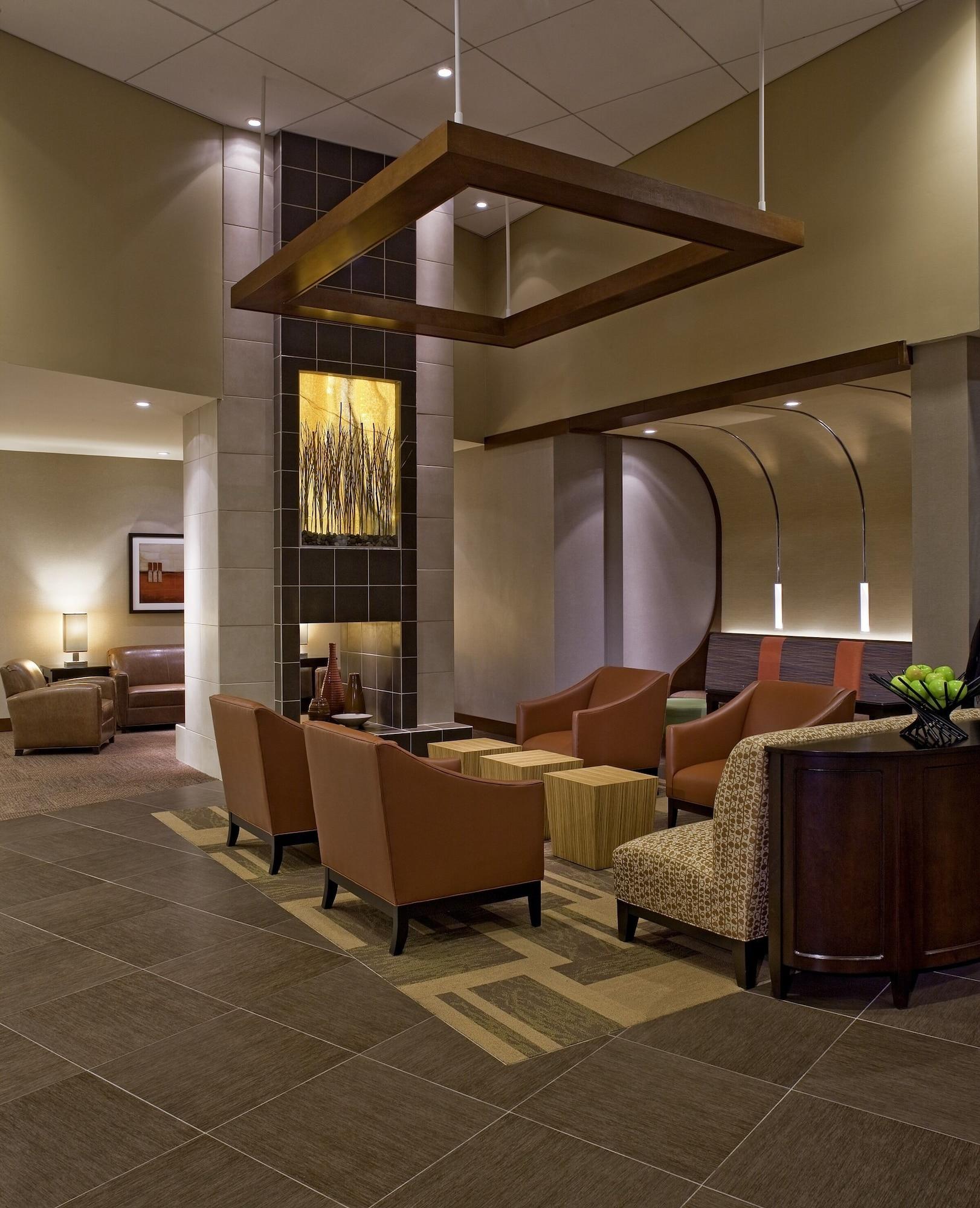 Vista Lobby Hyatt Place Uncasville - Casino Area