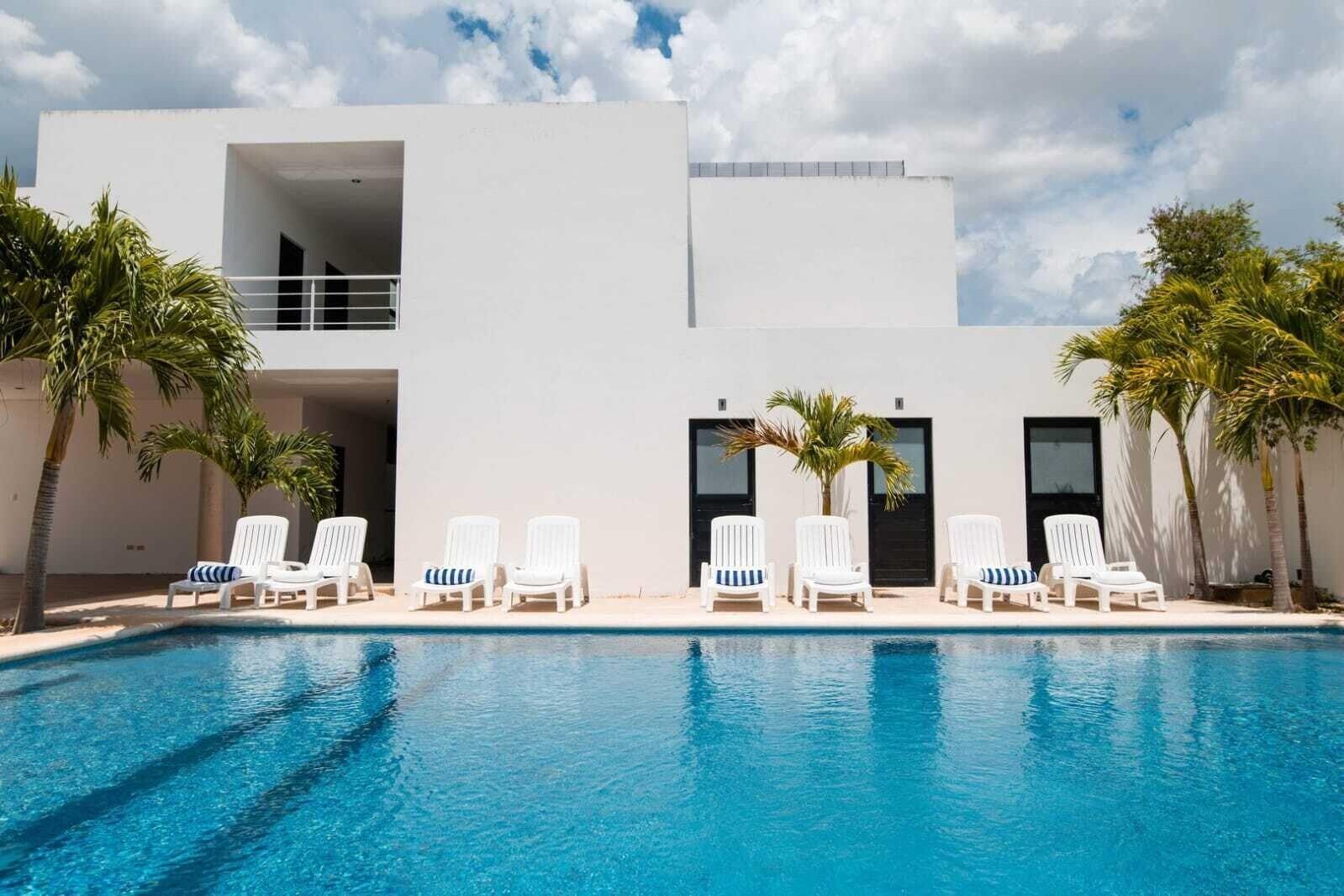 Varios Hotel & Suites Yuca Ville