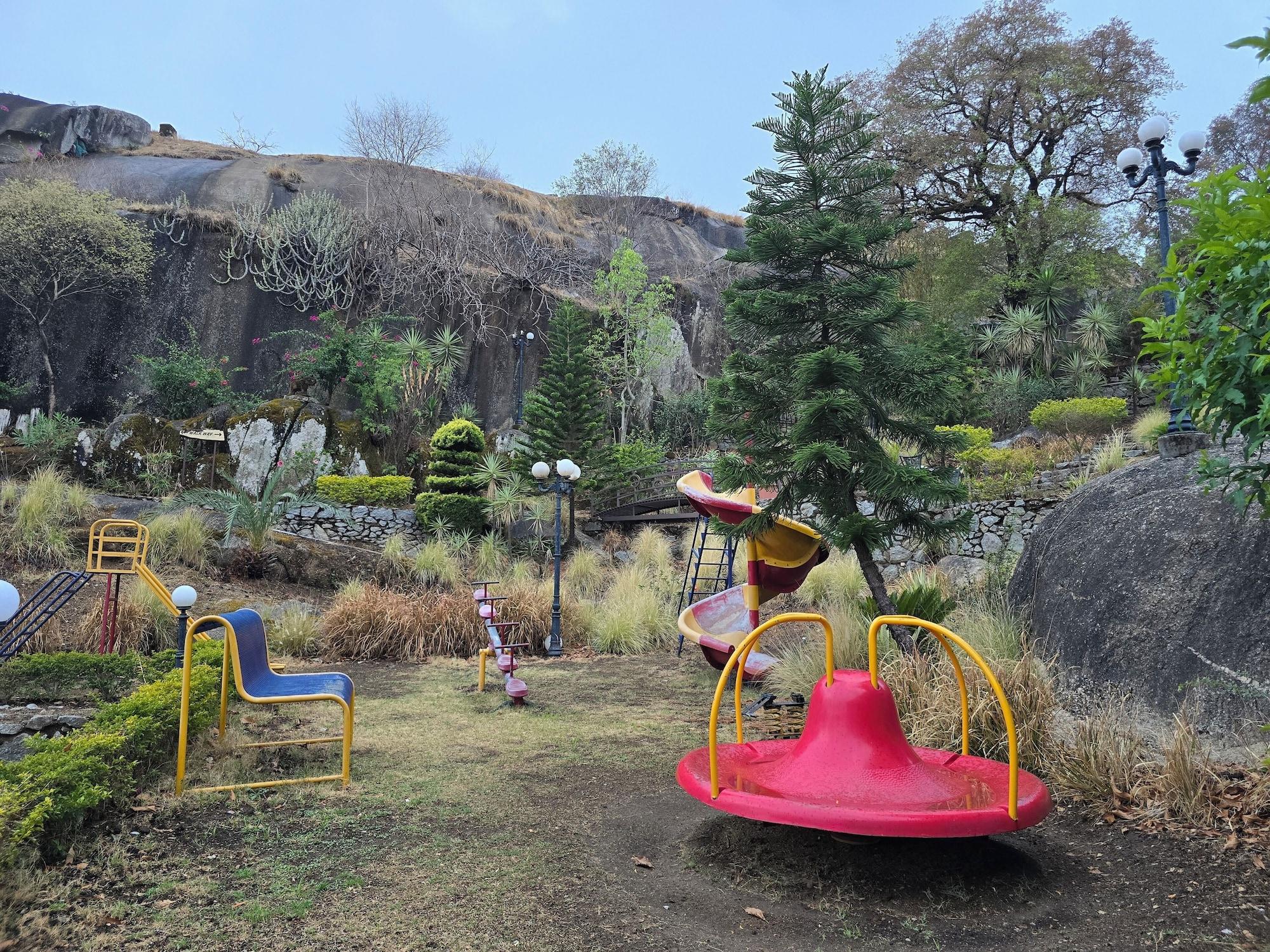 Instalaciones Recreativas Hotel Karnavati