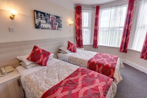 Alojamiento - Sportsview Guest House