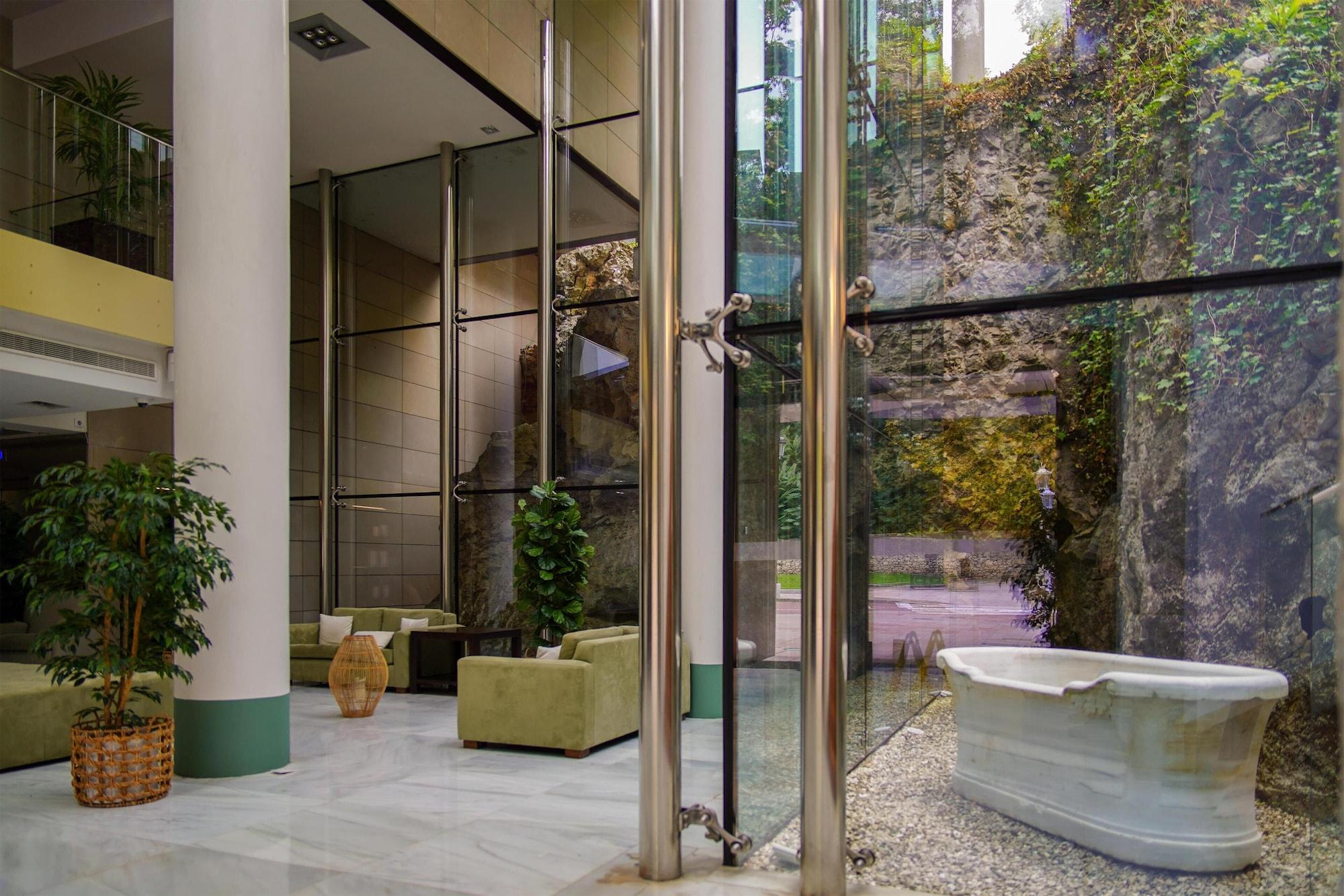 Vista Lobby Blau Gran Hotel Las Caldas, a member of Radisson Individuals