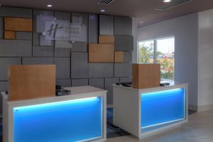 Alojamiento - Holiday Inn Express & Suites Tulsa Midtown by IHG