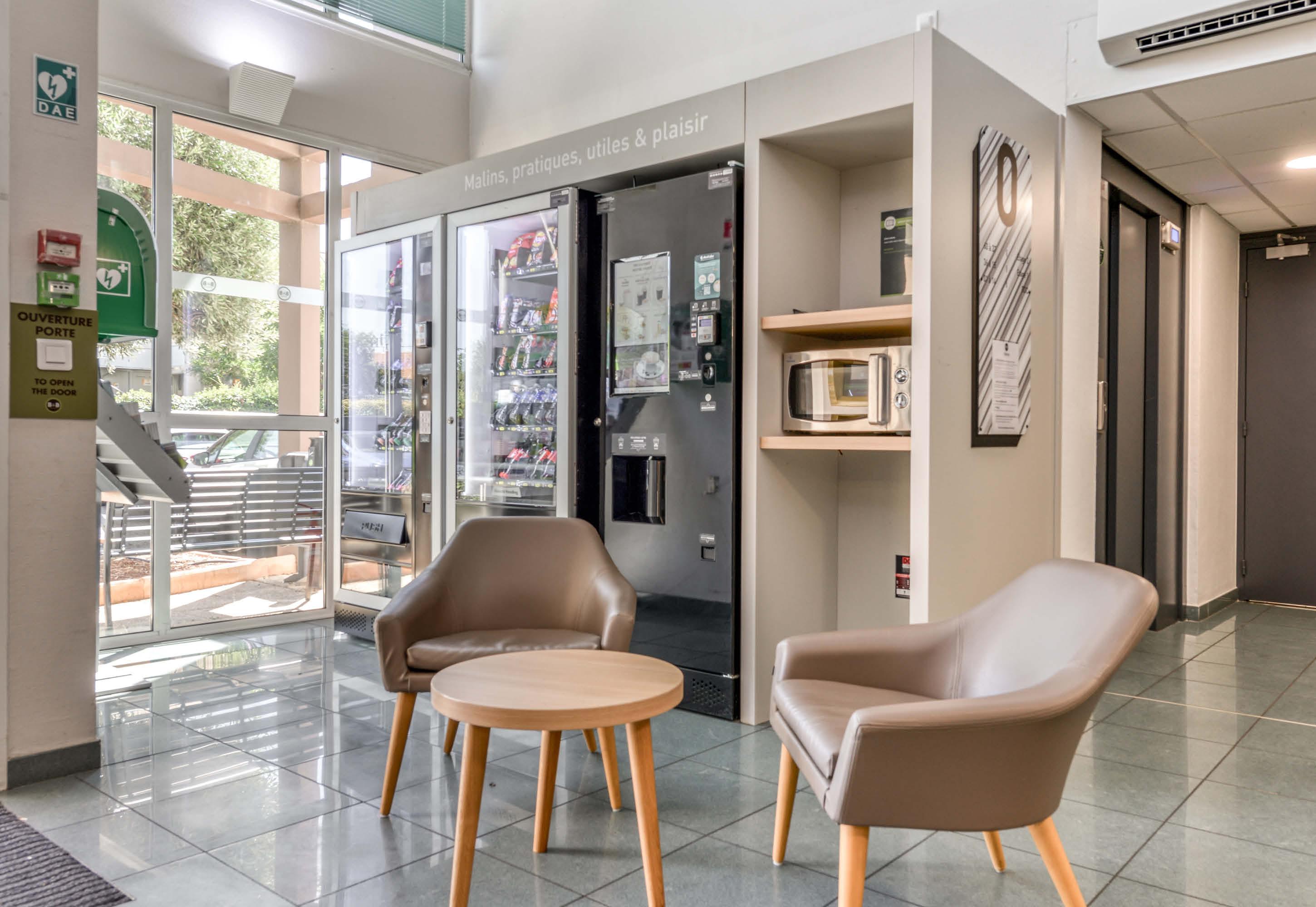 Vista Lobby B&B HOTEL Béziers