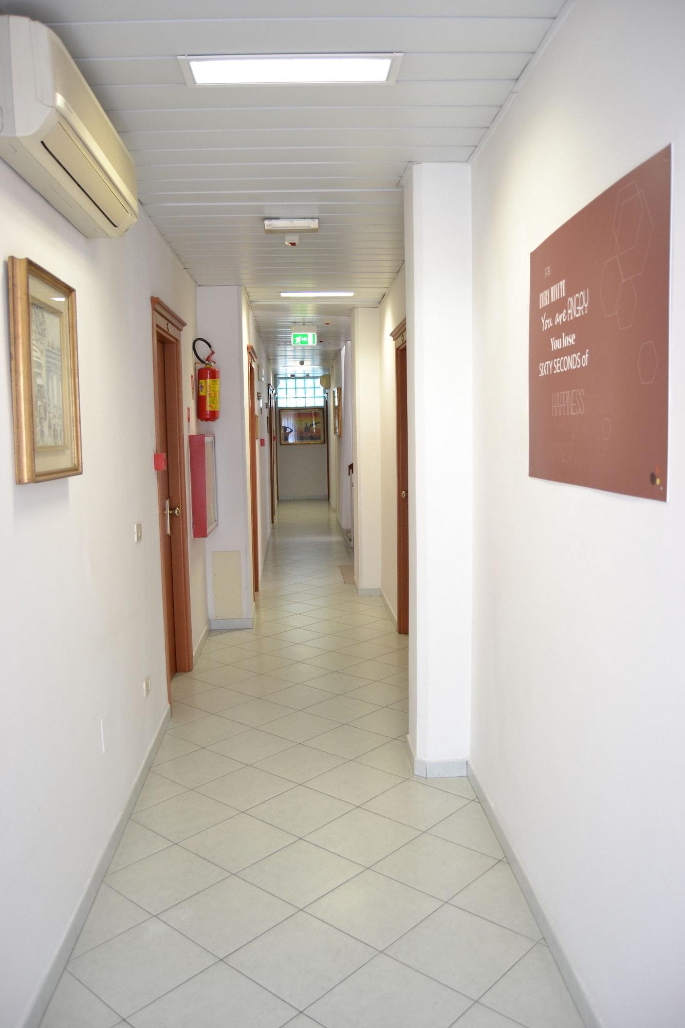 Varios Hotel Villa Caterina