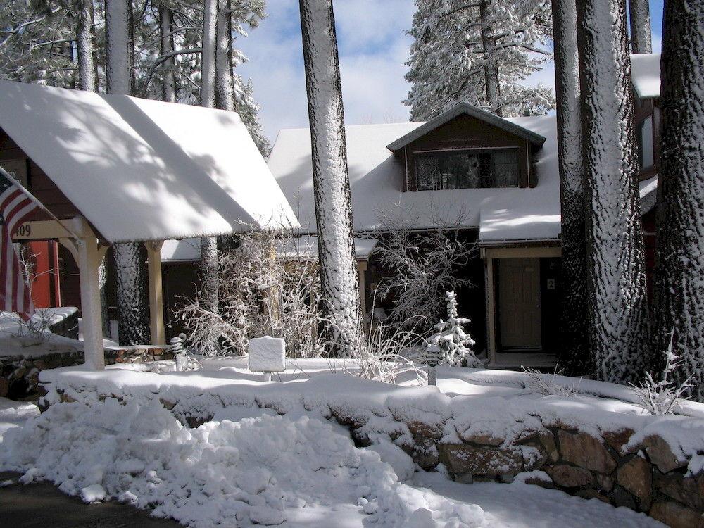 Vista Exterior Cozy Hollow Lodge