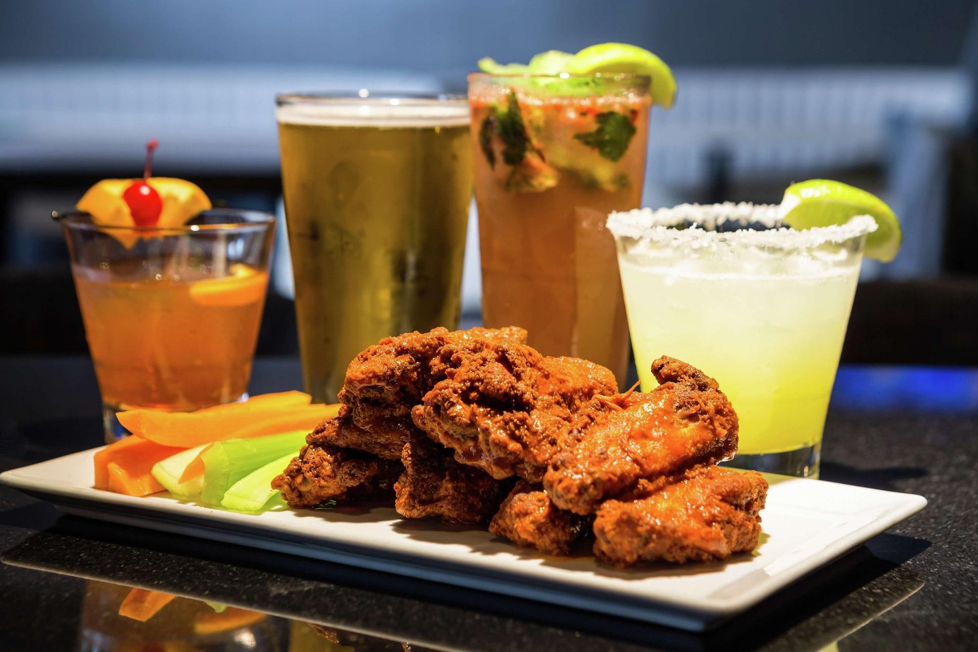Restaurant DoubleTree by Hilton Carson