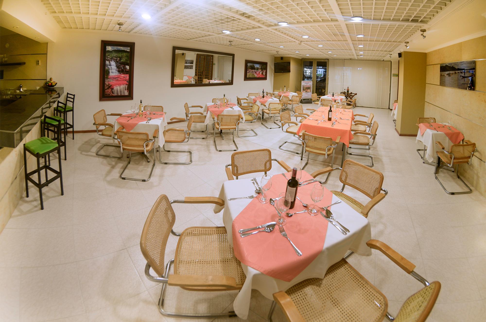 Restaurant Hotel Villavicencio Plaza
