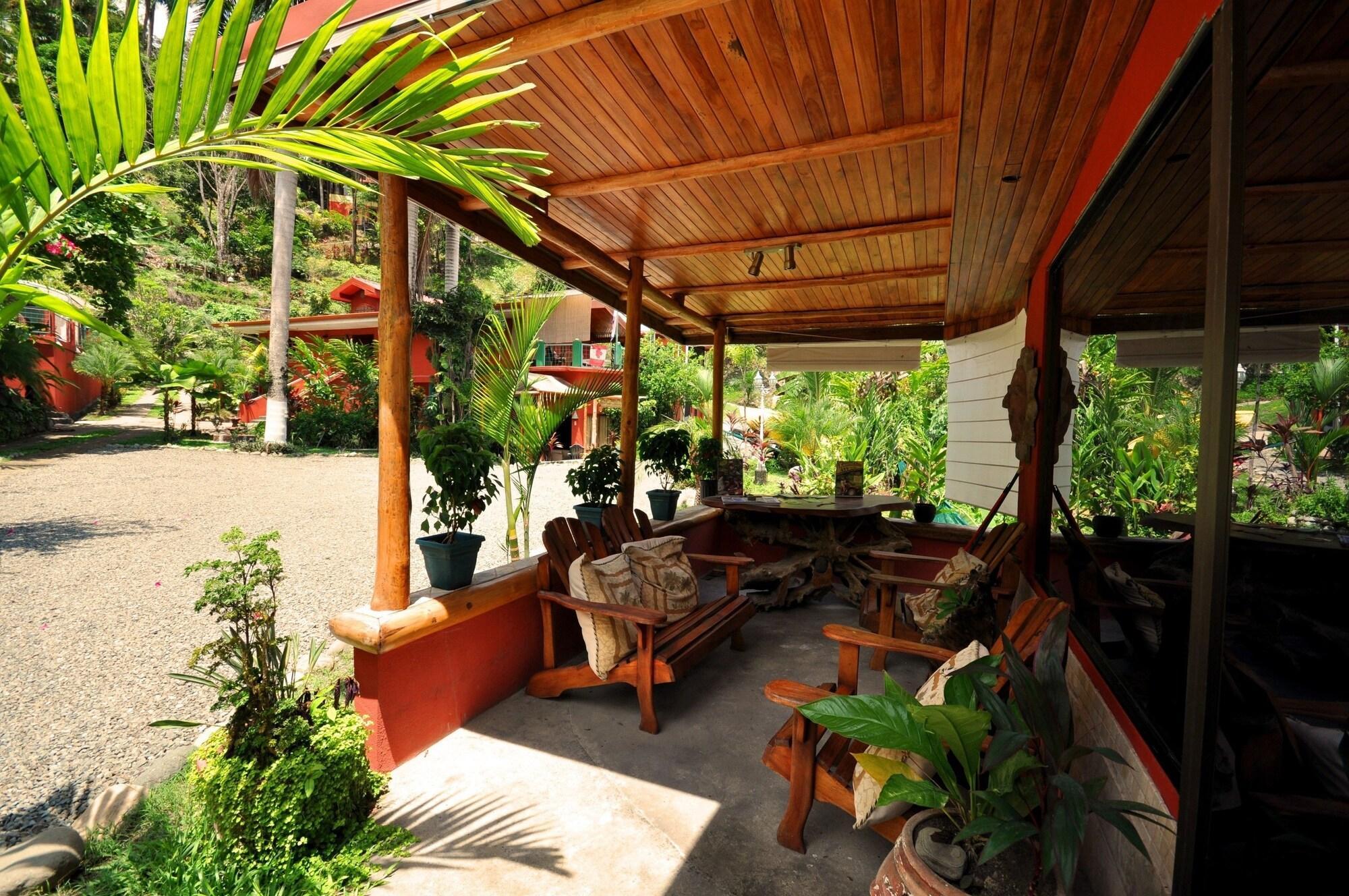 Vista Lobby Las Cascadas The Falls Condotel