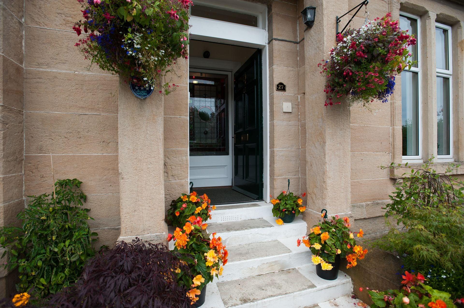 Vista Exterior Dean Park Guest House