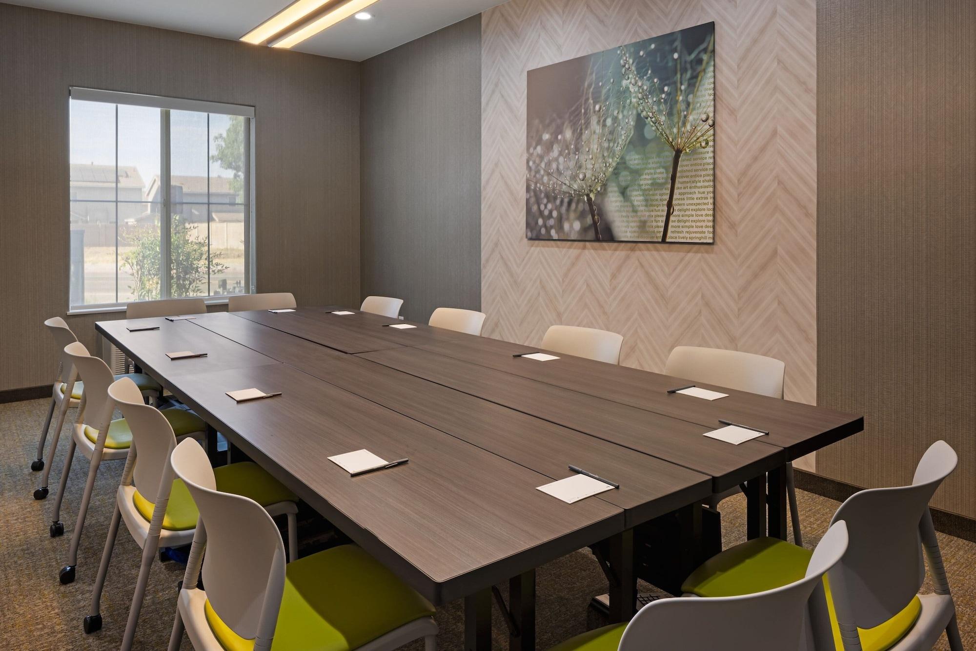 Sala de Reuniones SpringHill Suites by Marriott Turlock