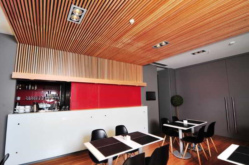 Bar/Salón BIT Design Hotel