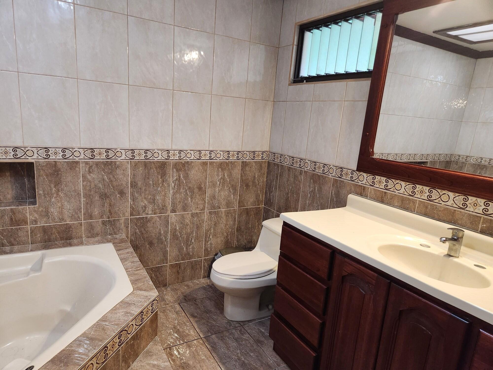 Equipamiento de Habitación Casa Escondida Alajuela