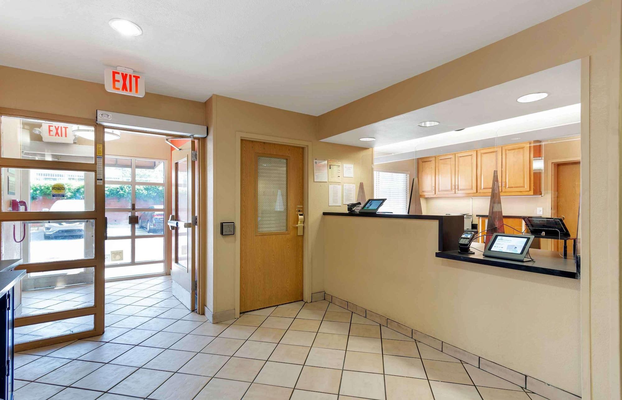 Vista Lobby Extended Stay America Select Suites Atlanta Marietta Wildwoo
