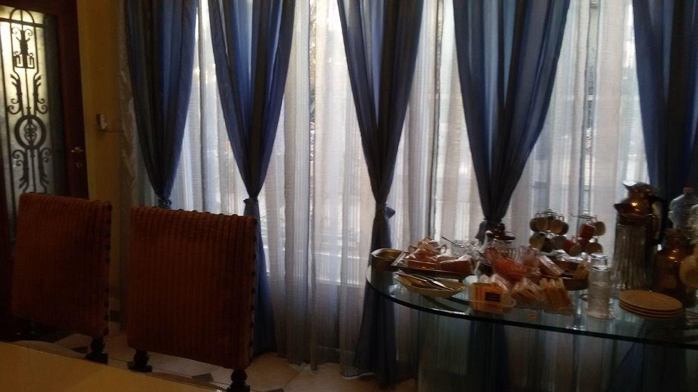 Vista Lobby Villa Fiorita