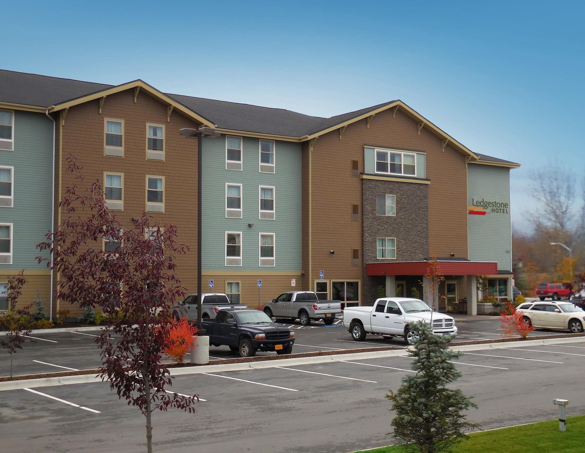 Vista Exterior Ledgestone Suites Hotel Elko
