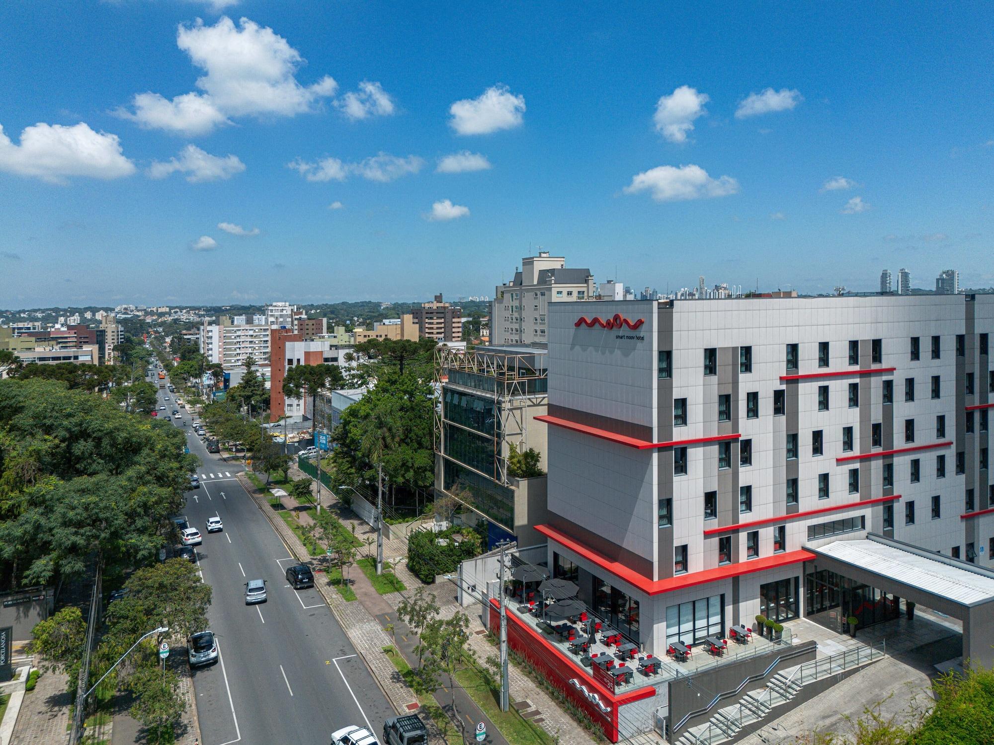 Vista Exterior Hotel Moov Curitiba