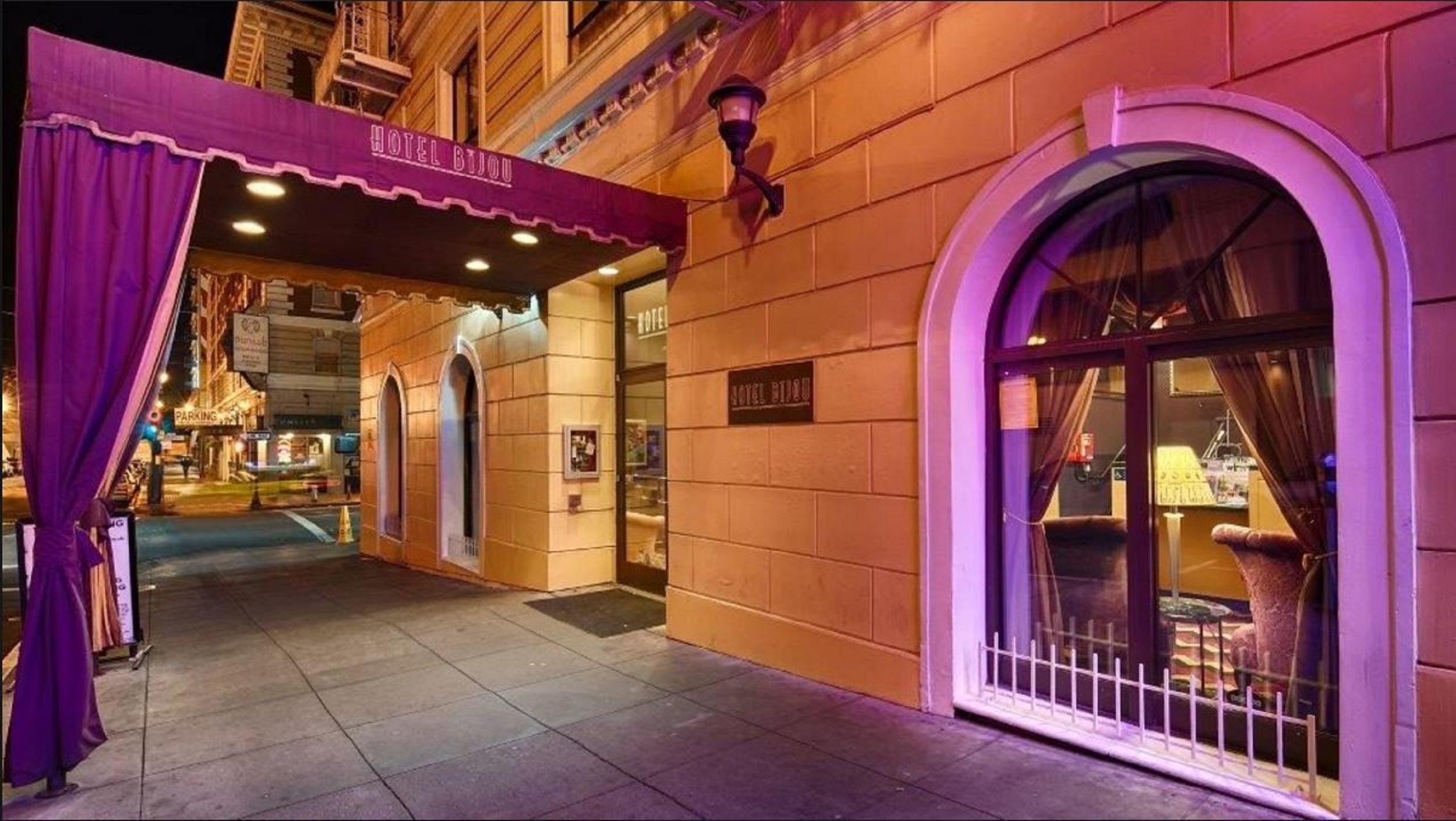Vista Exterior Hotel Bijou