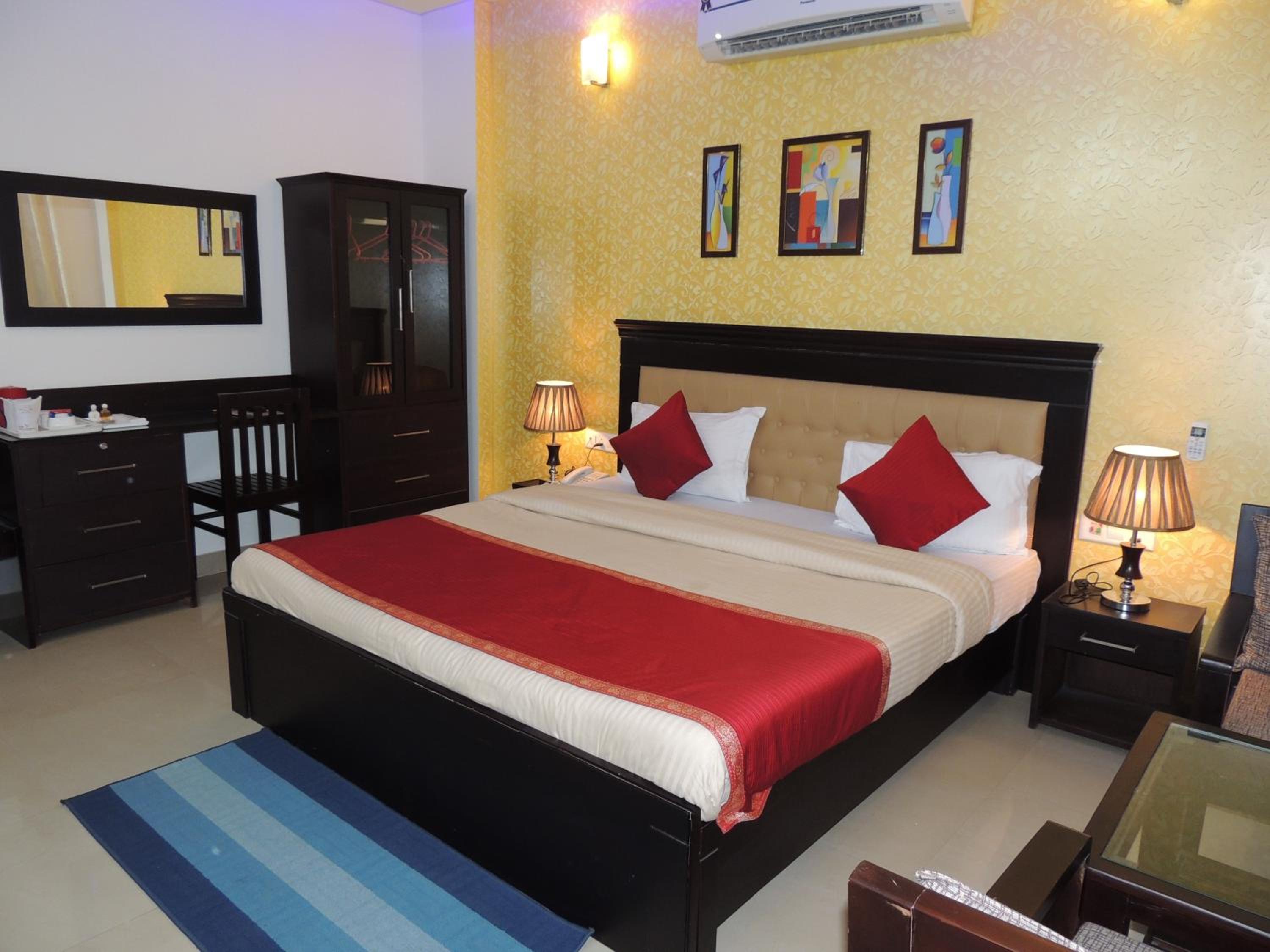 Vista Exterior Hotel Yog Vashishth