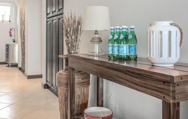 Elegant Oceanview Condo with Spacious Open-Concept Floor Plan and Inviting Beach Design - Hoteles todo incluido en Playa Conchal, Guanacaste