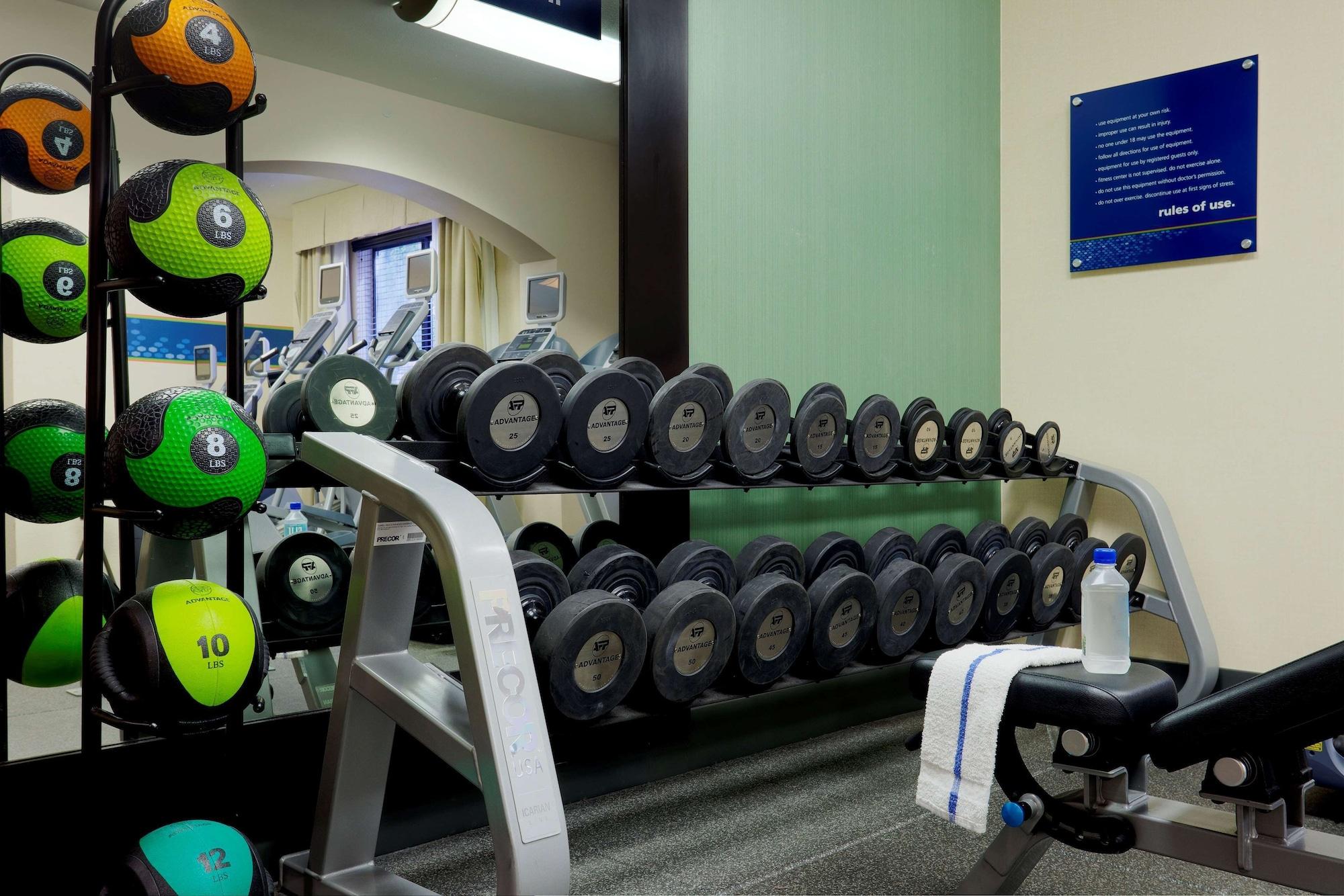 Gimnasio Hampton Inn & Suites Arroyo Grande/Pismo Beach Area, CA