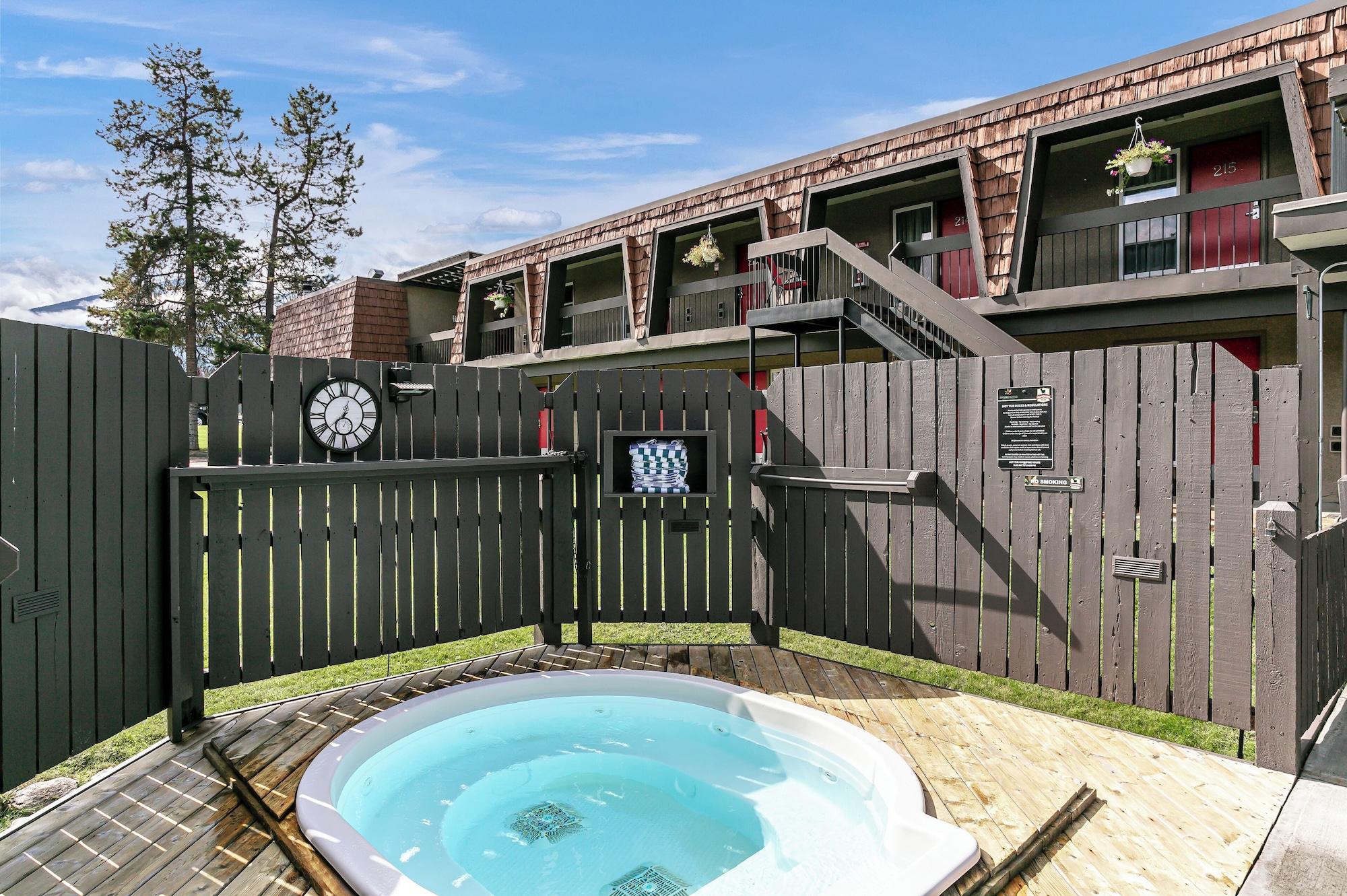 Vista Exterior Tonquin Inn