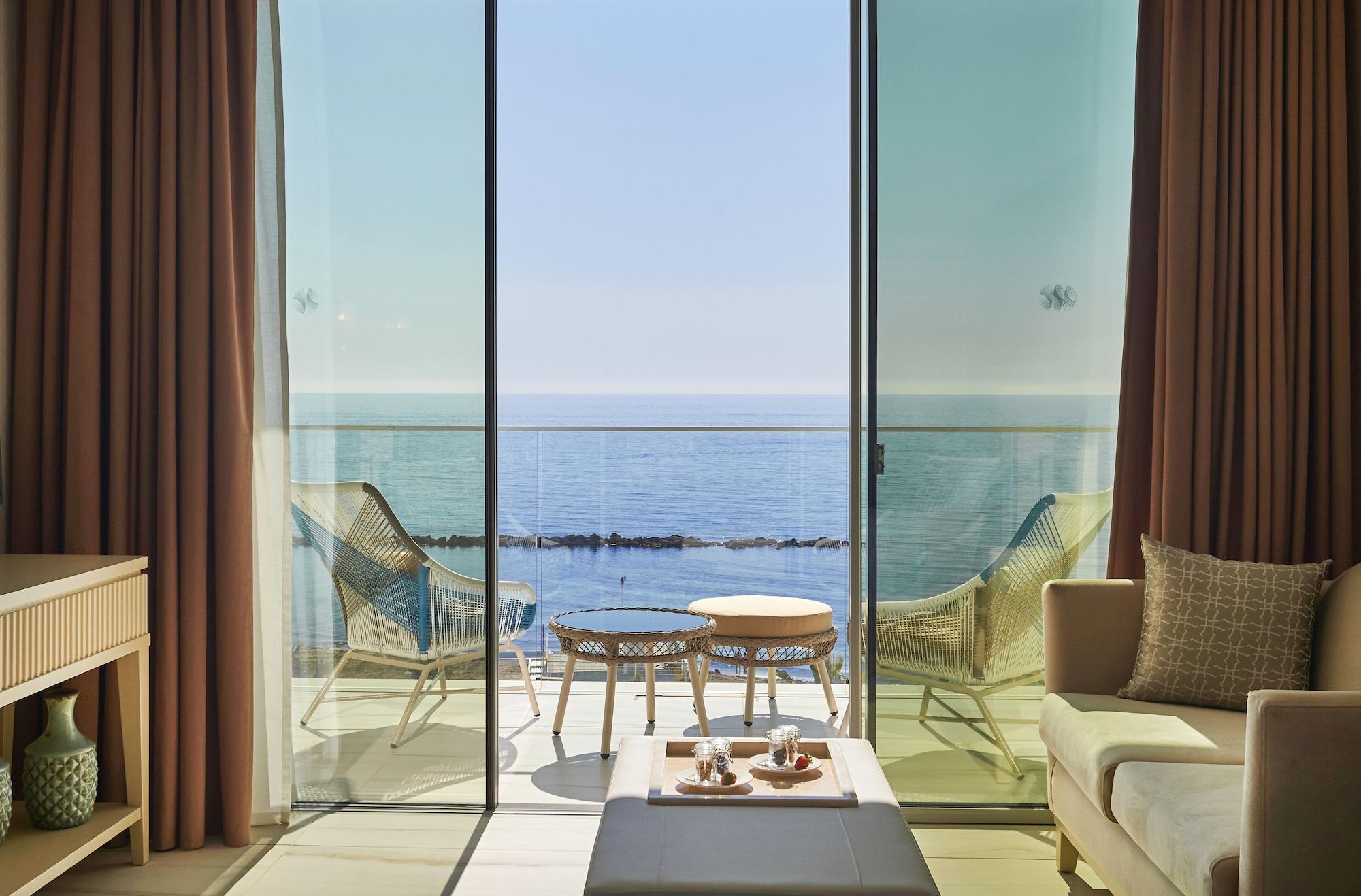 Playa Amavi, MadeForTwo Hotels - Paphos
