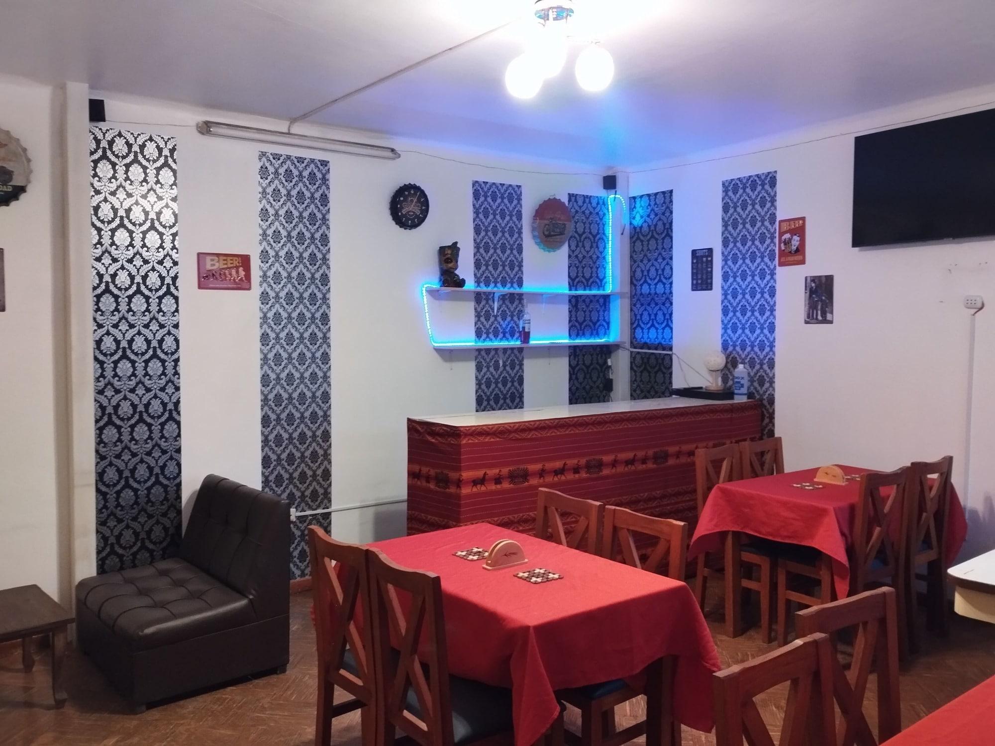 Varios Zarate's Hostel