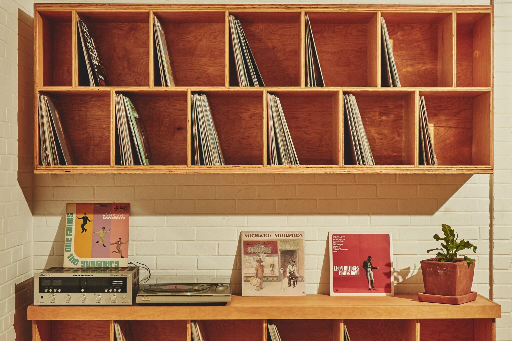 Vista Lobby The Carpenter Hotel