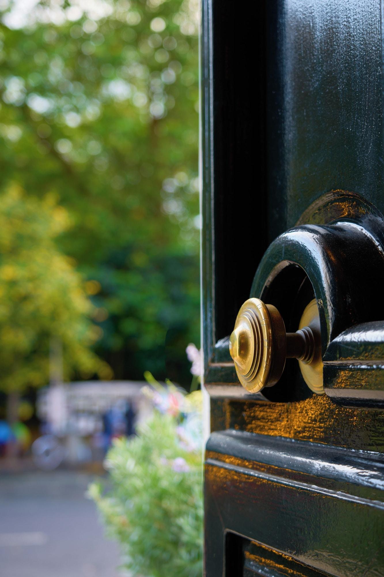 Vista Exterior Townhouse on the Green