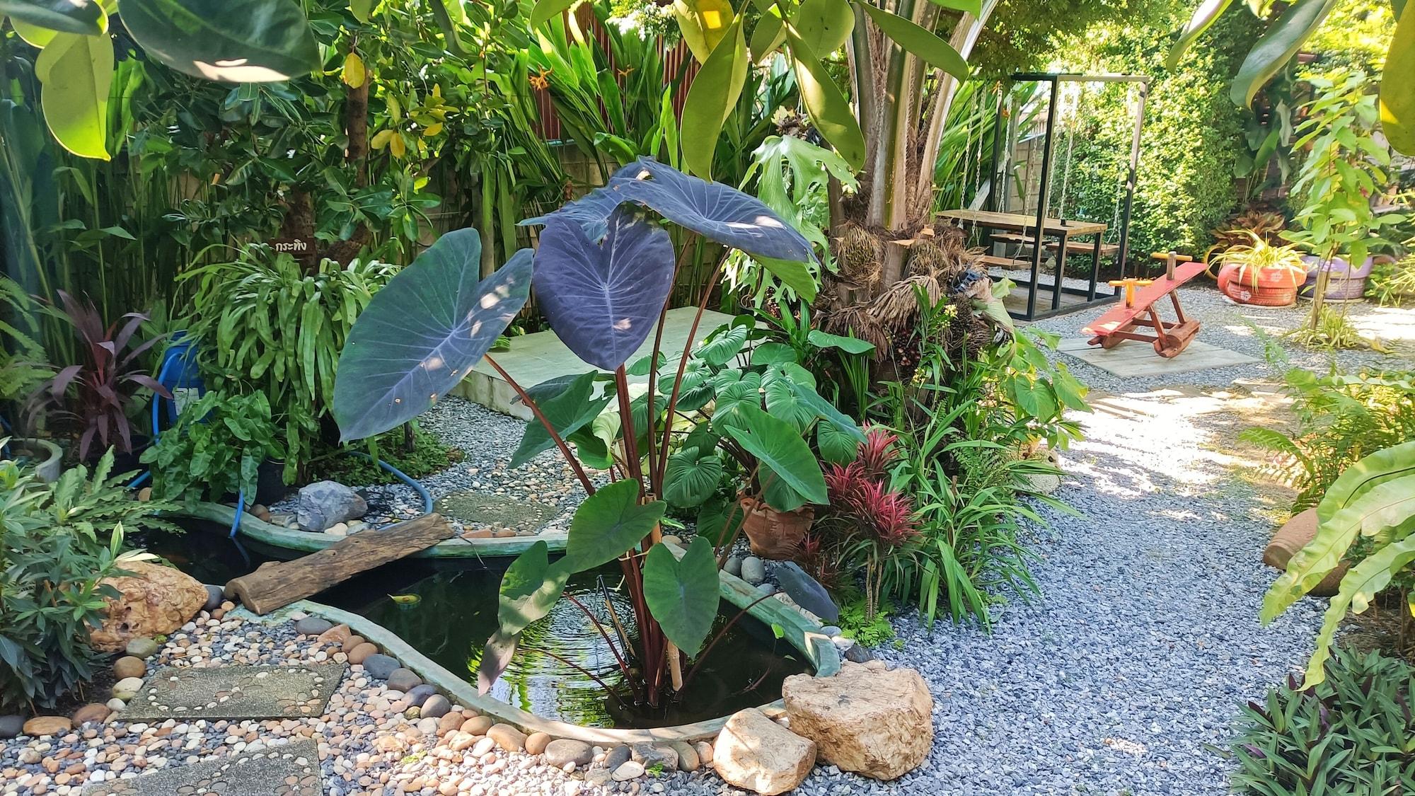 Vista Exterior Baan Canalee