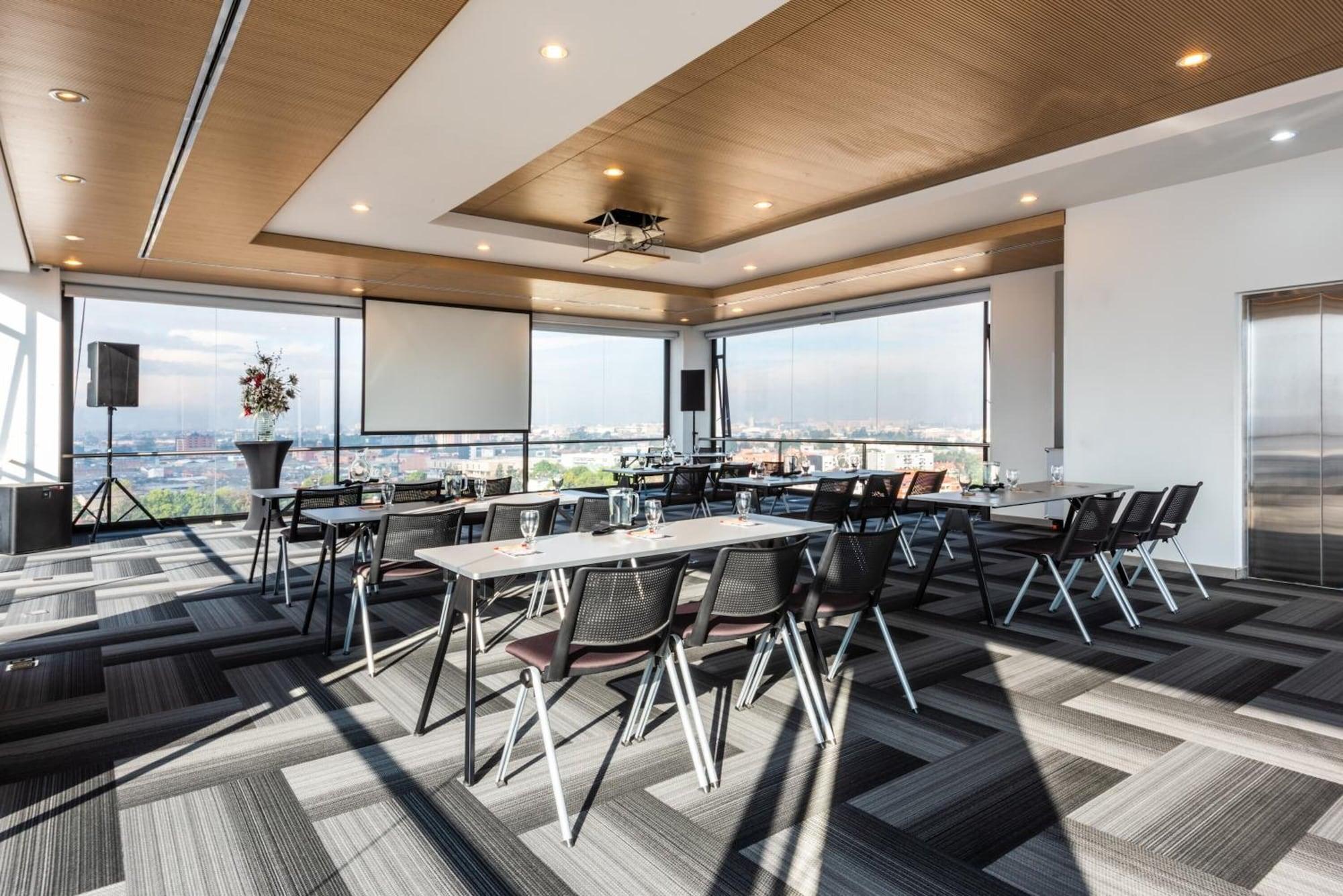 Restaurant Hotel Black Tower Premium