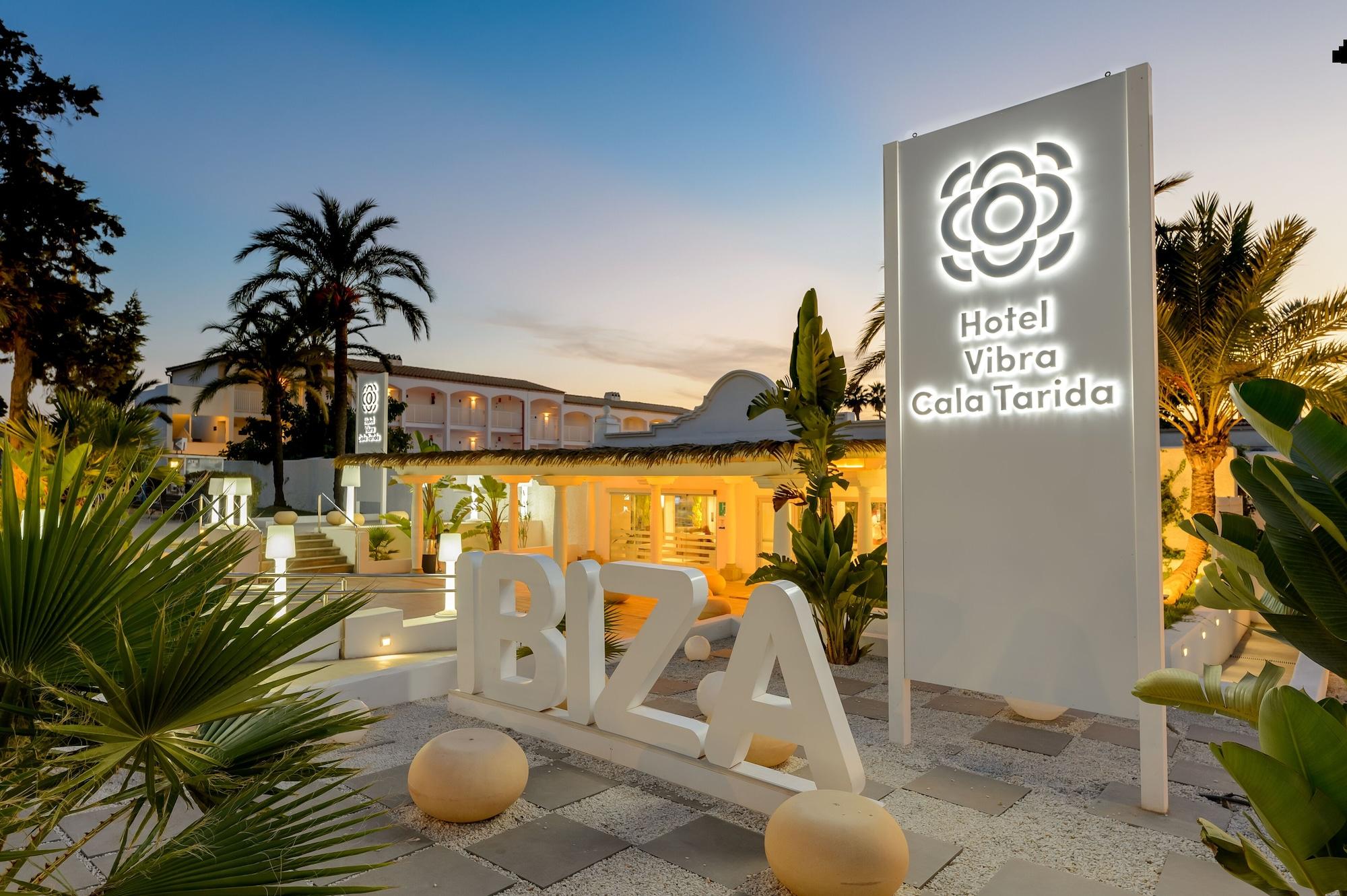 Vista Exterior Hotel Vibra Cala Tarida