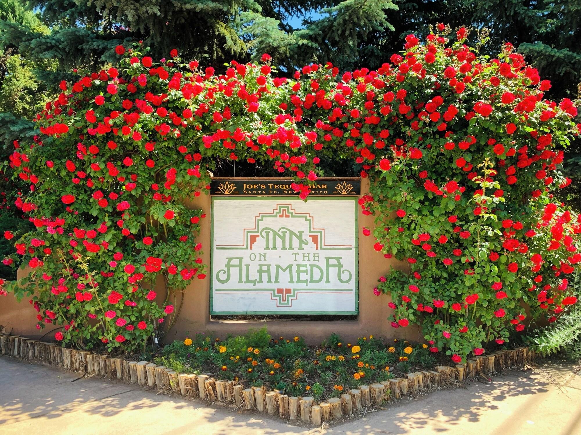 Vista Exterior Inn on the Alameda