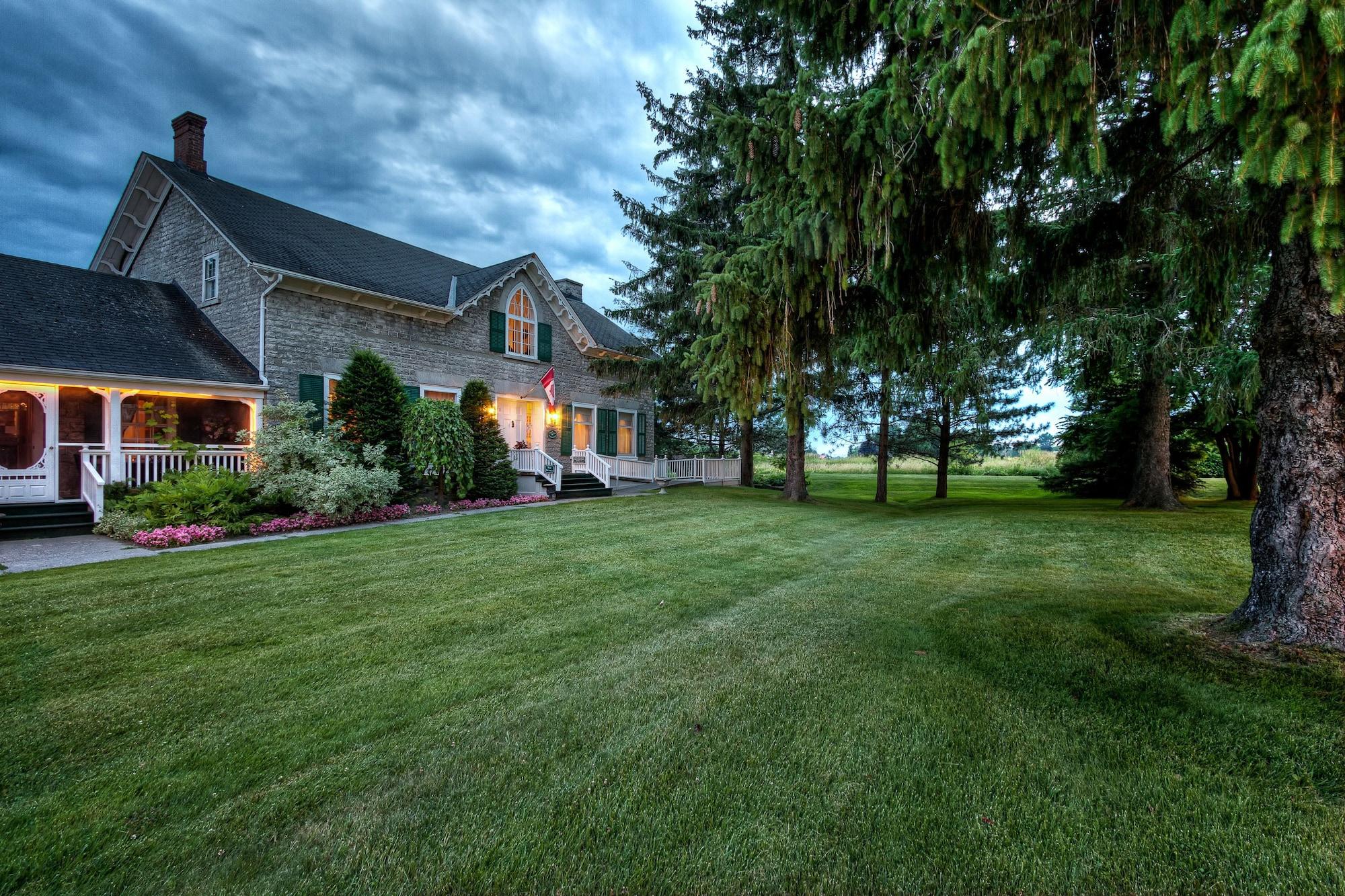 Varios The Waring House