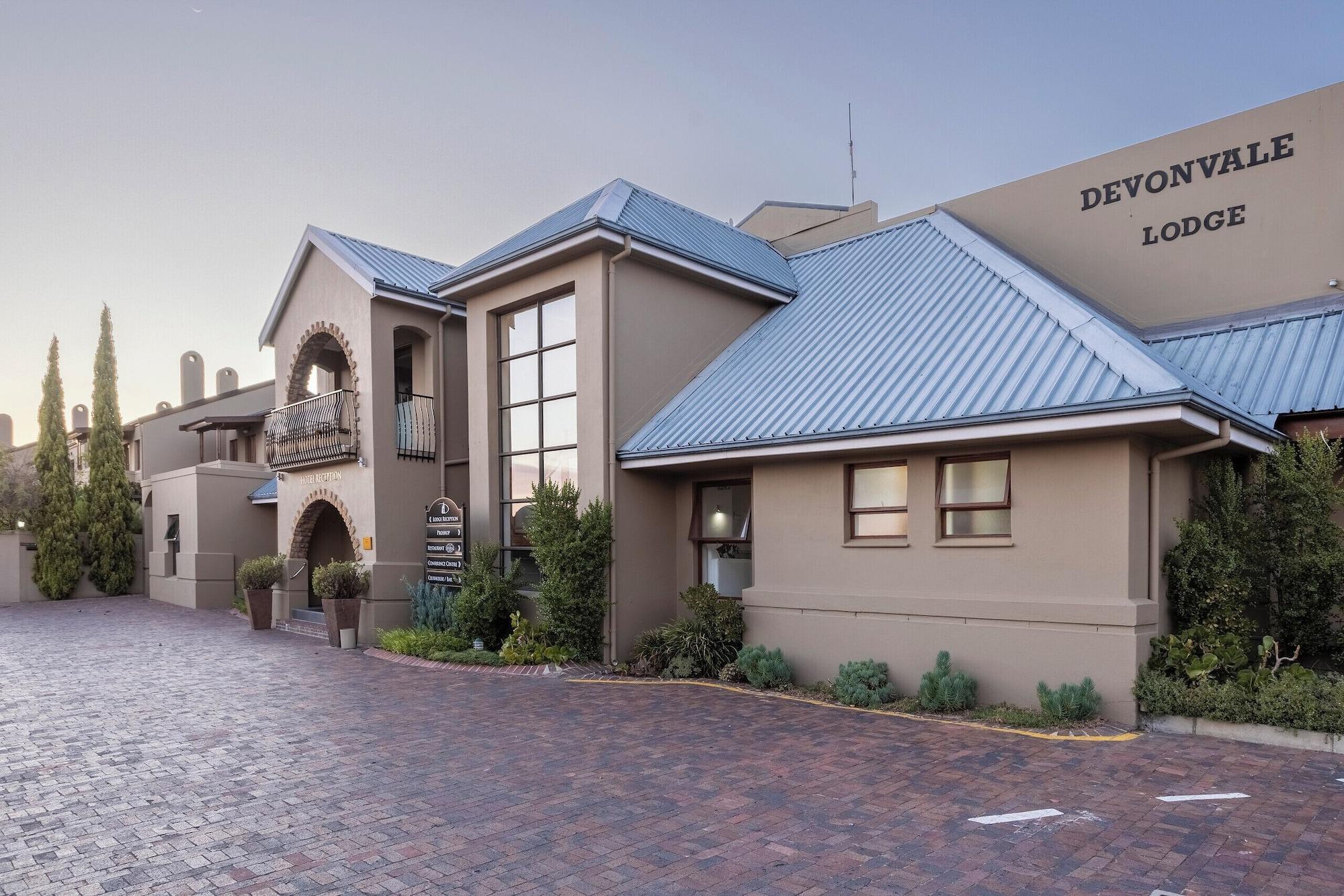 Vista Lobby Devonvale Golf & Wine Estate