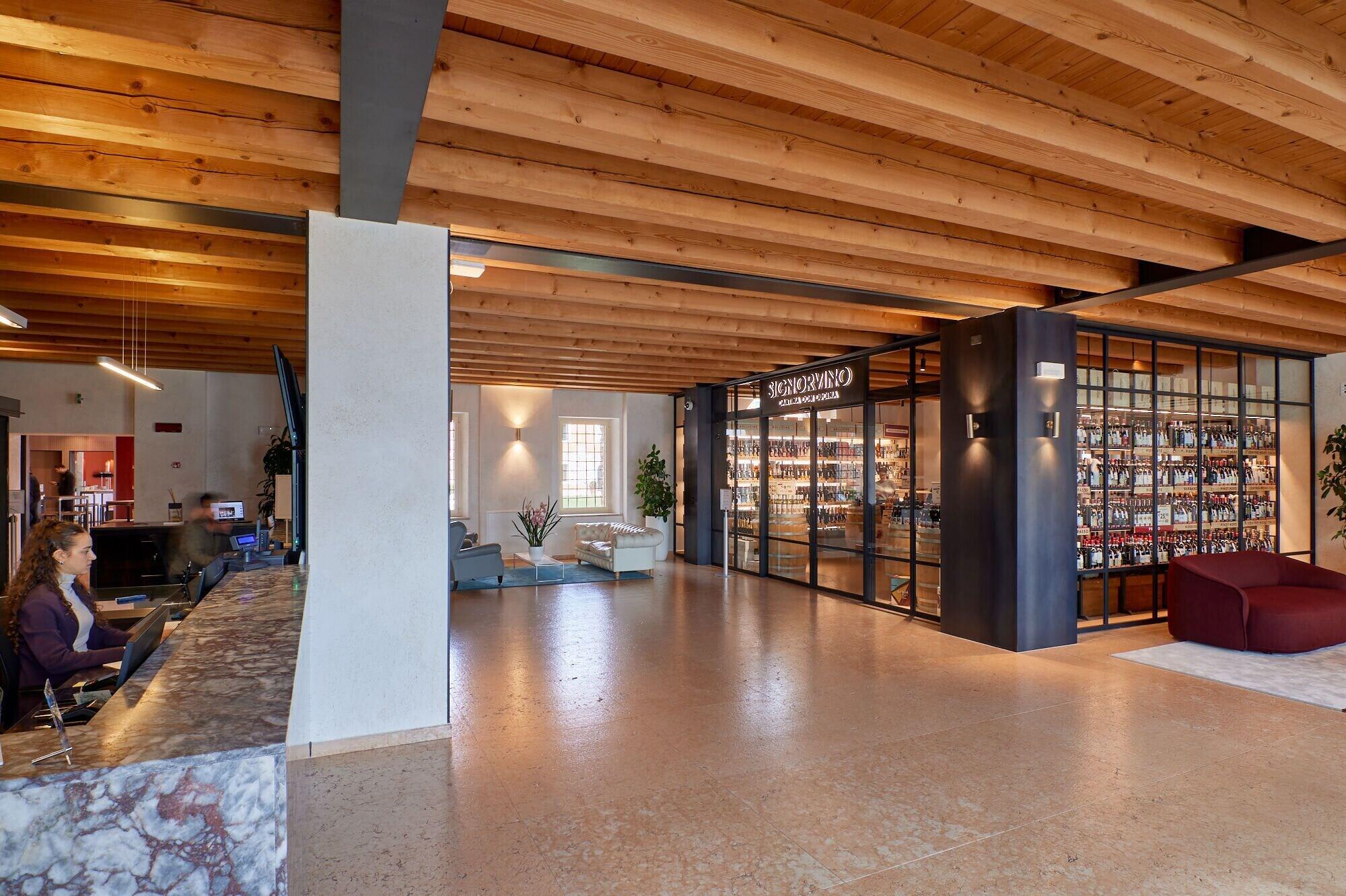 Vista Lobby Hotel Veronesi La Torre