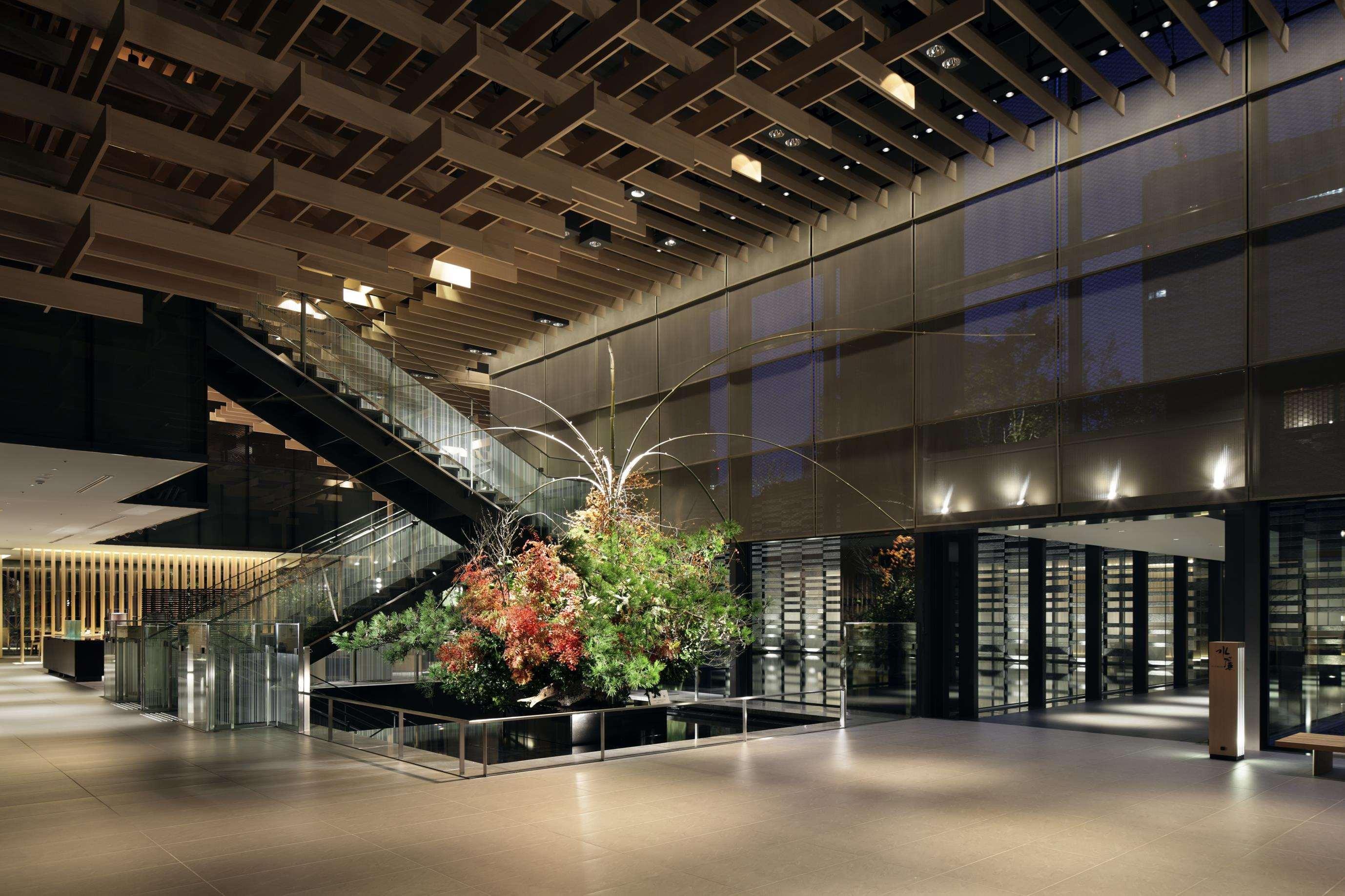 Vista Lobby The Capitol Hotel Tokyu