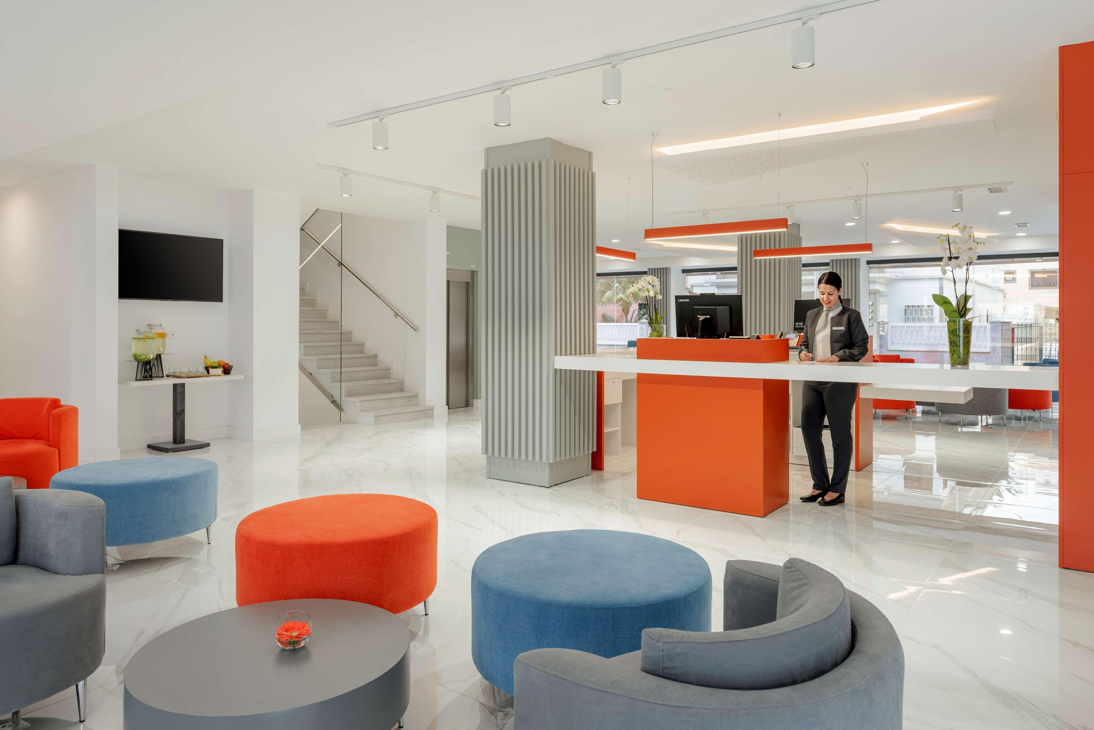 Vista Lobby Occidental Las Palmas