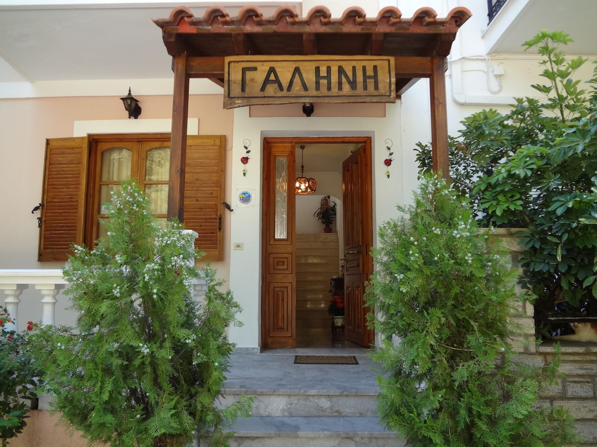 Vista Exterior Galini Pension