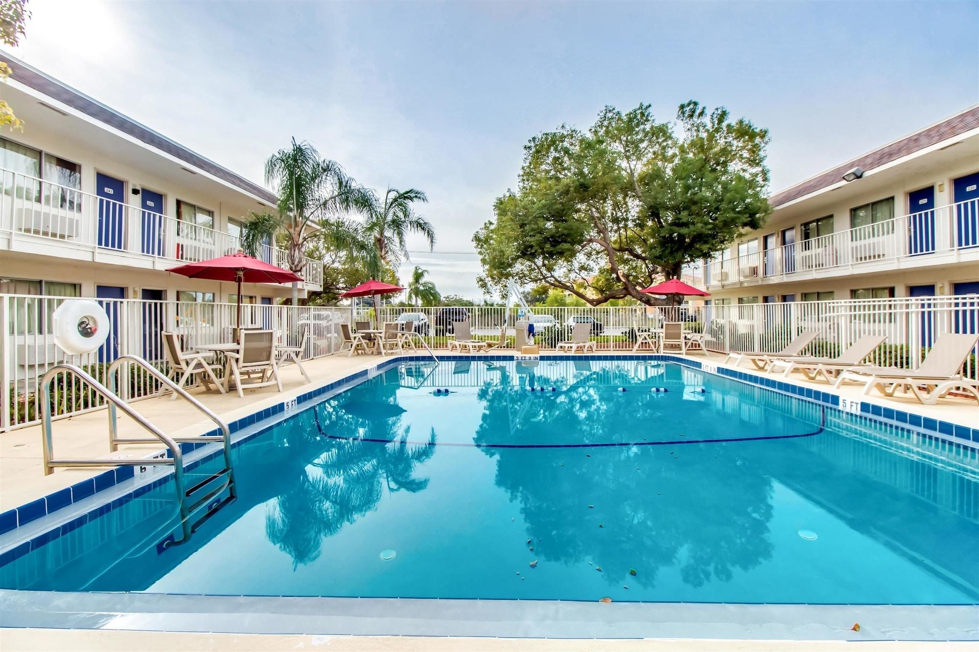 Instalaciones Recreativas Motel 6 Venice, FL