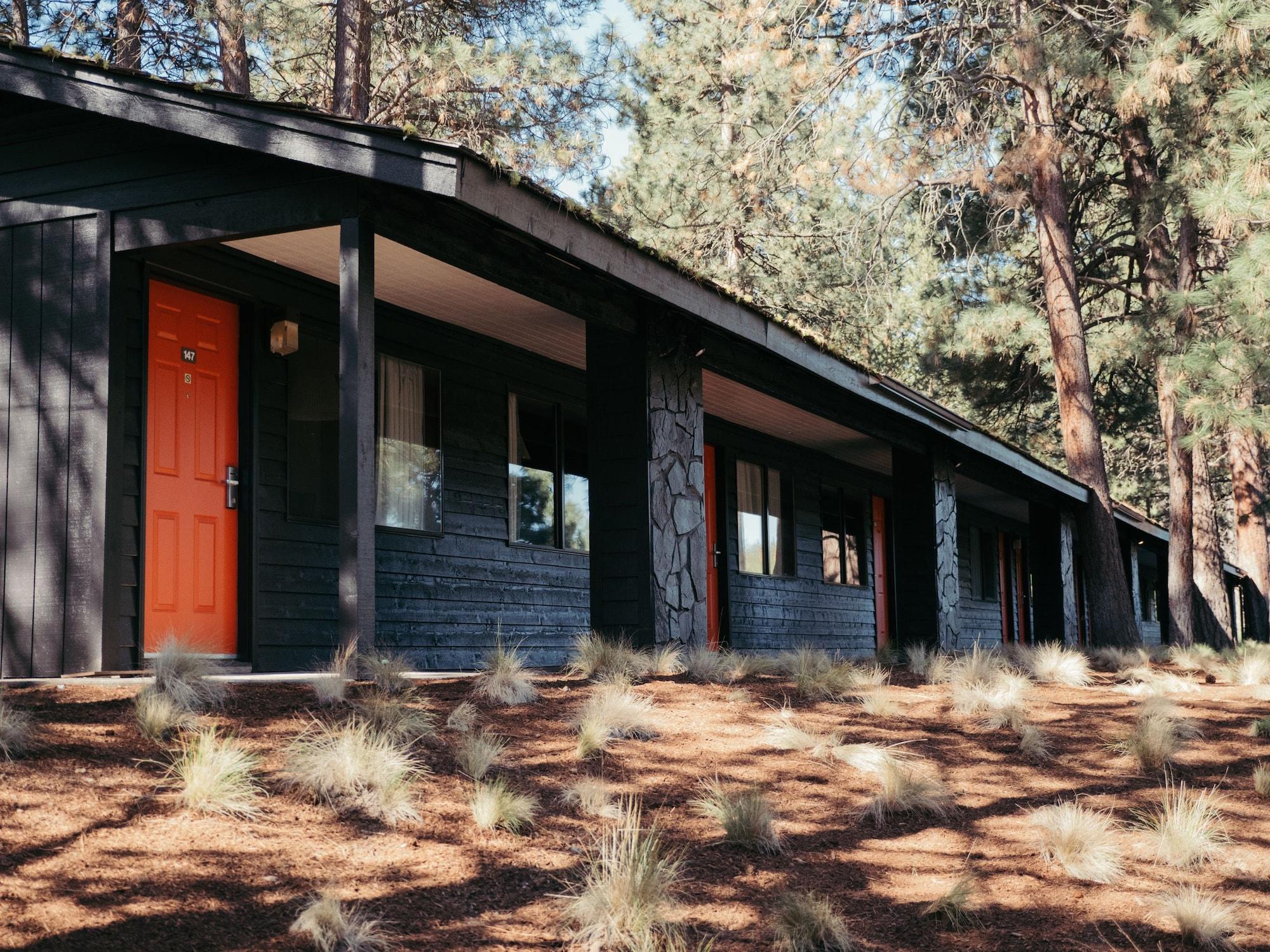 Vista Exterior LOGE Bend