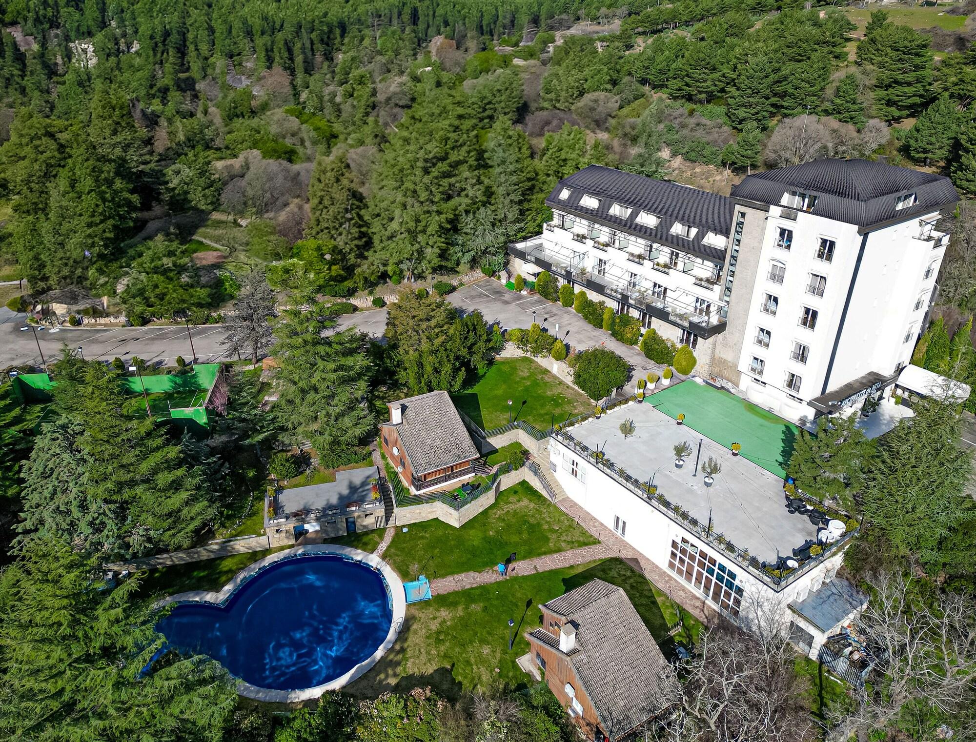 Varios Hotel Hita - Nature Experience