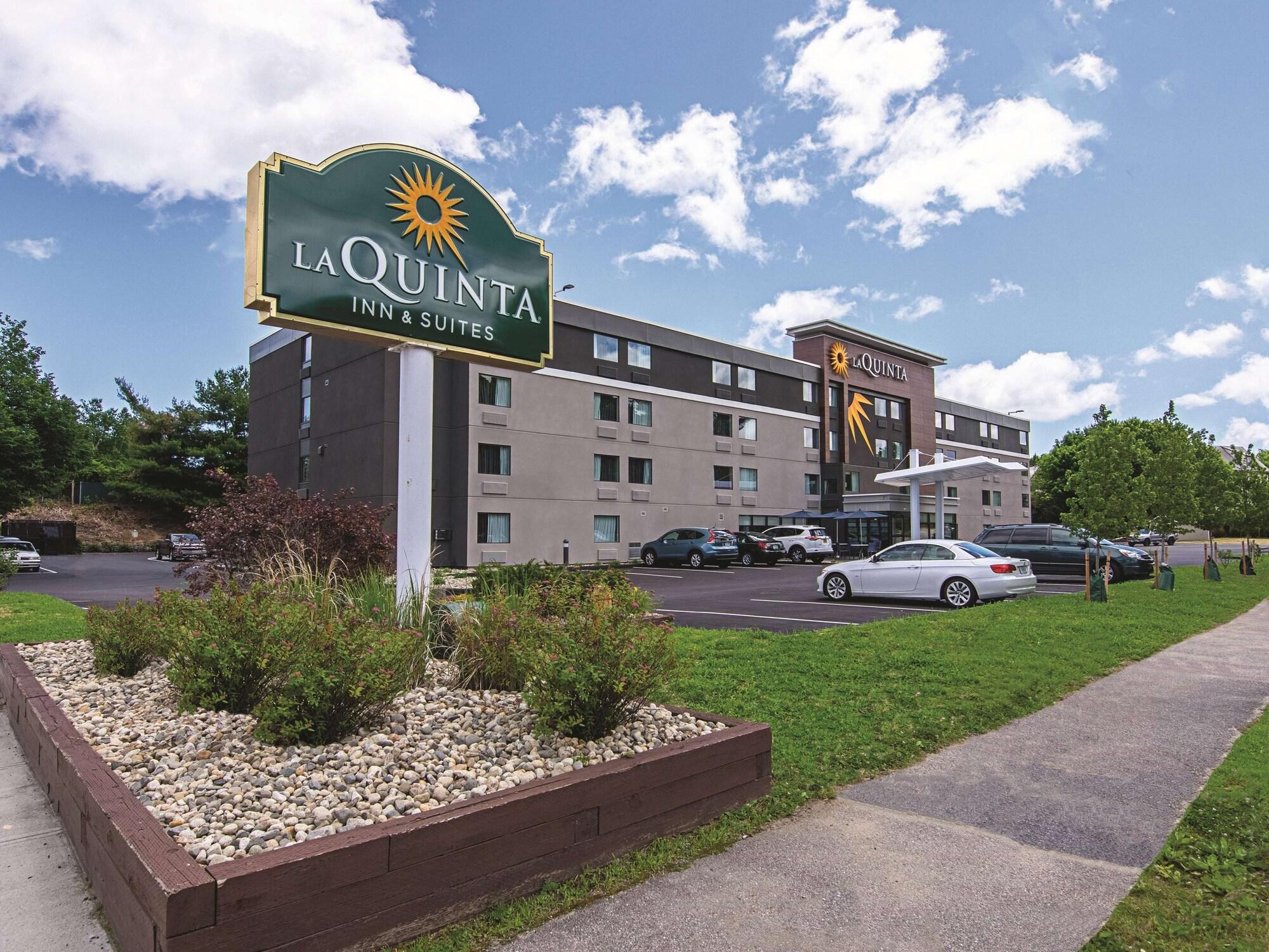 Vista Exterior La Quinta Inn & Suites by Wyndham Portland DT/Maine Med