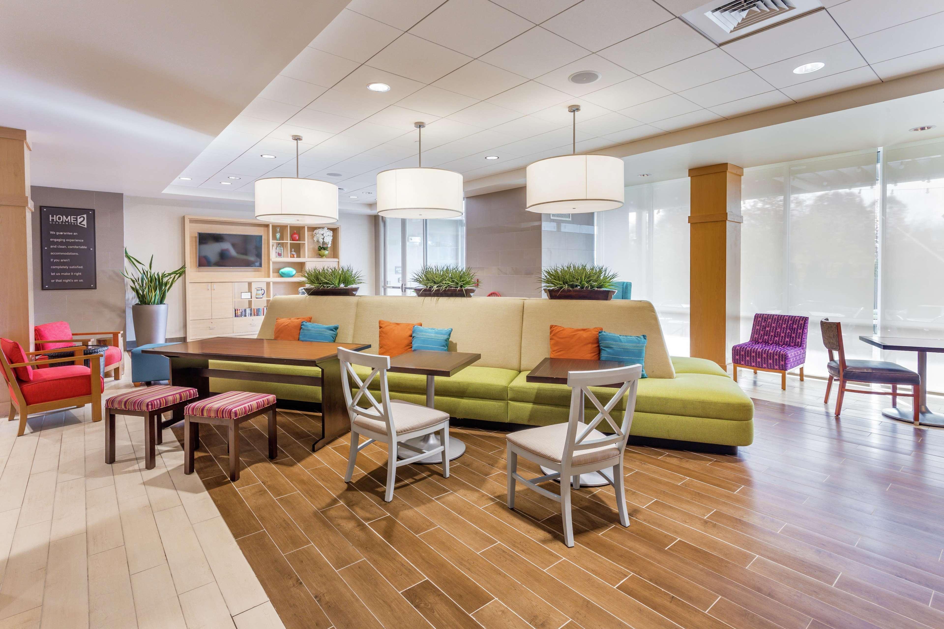 Vista Lobby Home2 Suites by Hilton Albany Wolf Rd