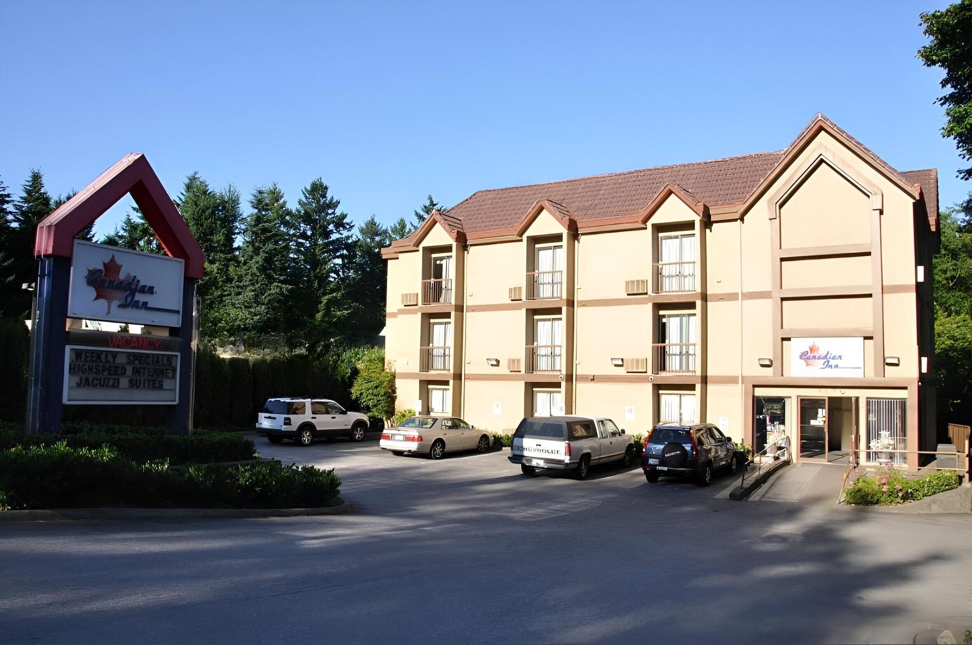 Vista Exterior Canadian Inn