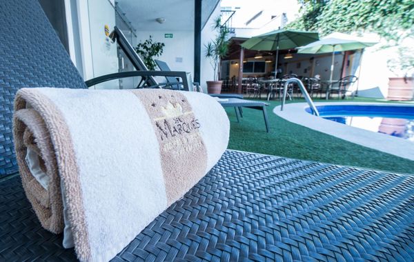 Del Marqués Hotel and Suites - Hoteles cerca de La Minerva en Guadalajara