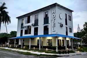 Alojamiento - Hotel ZT